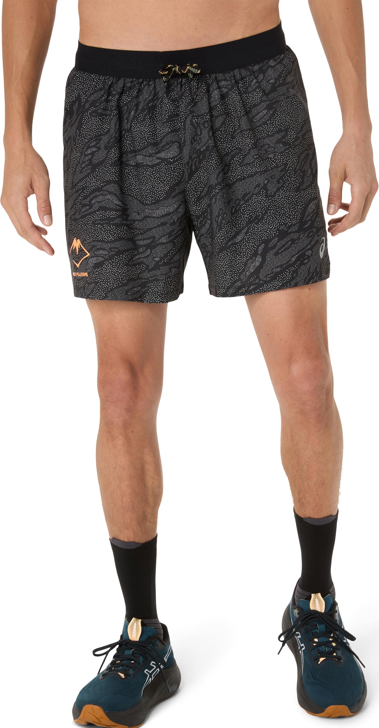 Image of Asics Laufshorts "FUJITRAIL ALL OVER PRINT 5IN SHORT"