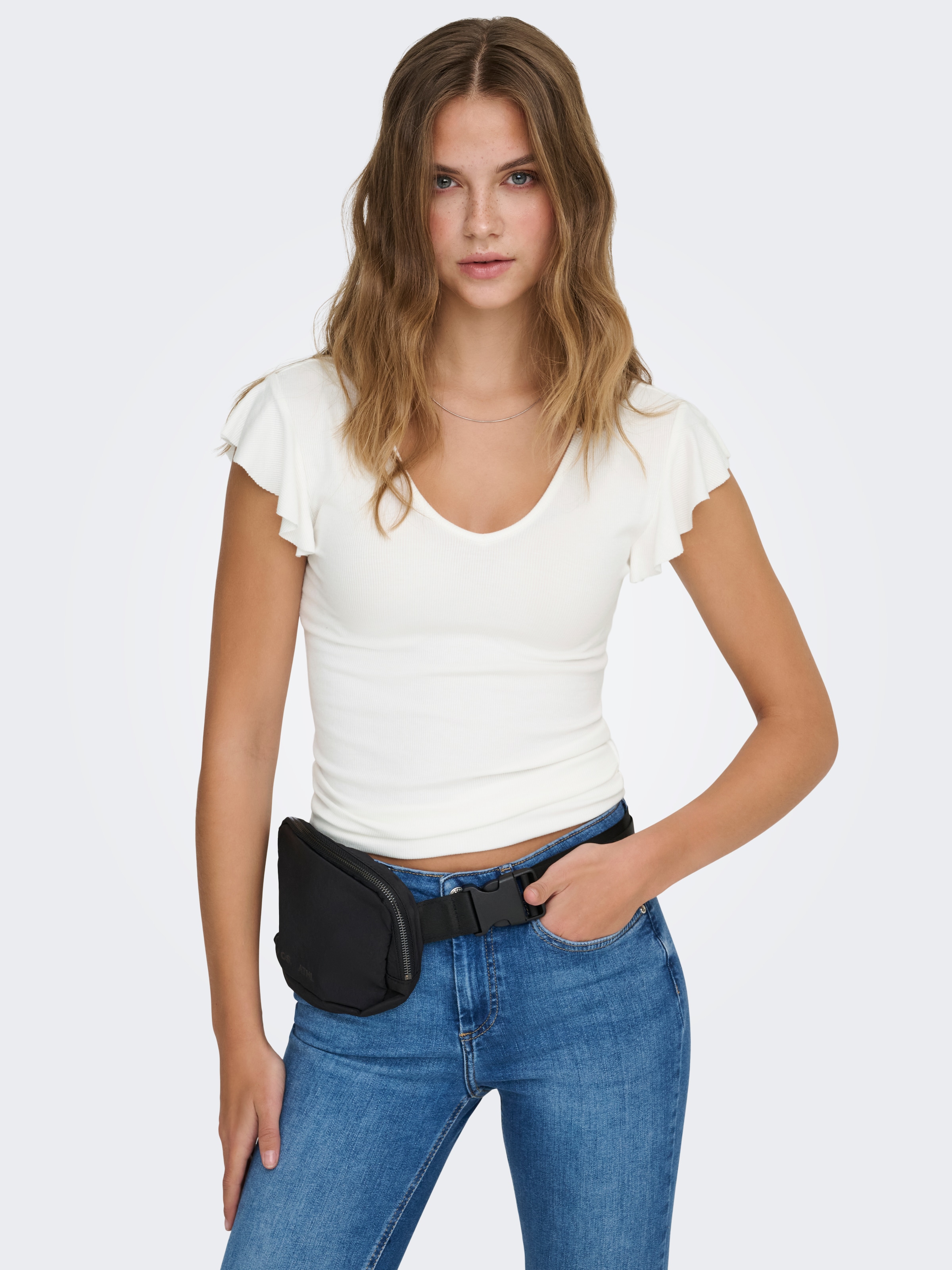 ONLY V-Shirt »ONLBELIA – V-Ausschnitt für femininen Sommerkomfort« Viskosemischung, regular fit, Rundhals