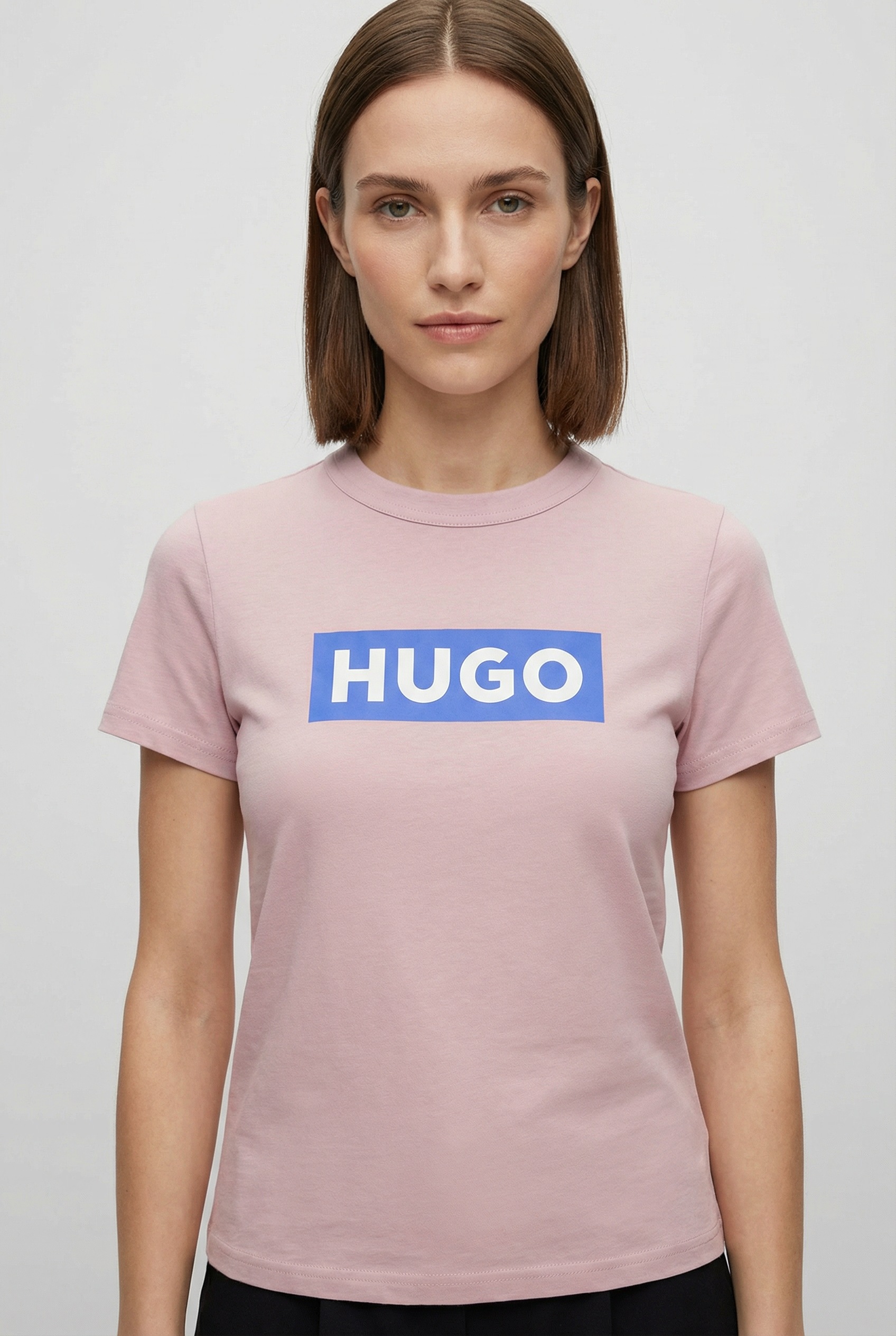 Image of HUGO T-Shirt "Classic V" mit Logo, V-Ausschnitt