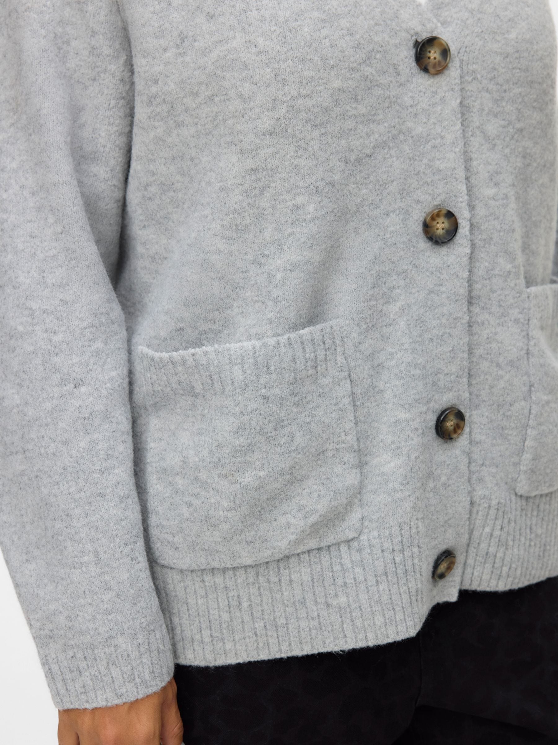 Vero Moda Curve Strickjacke »VMCBOOM LS V-NECK BUTTON CARDI NOOS CUR«