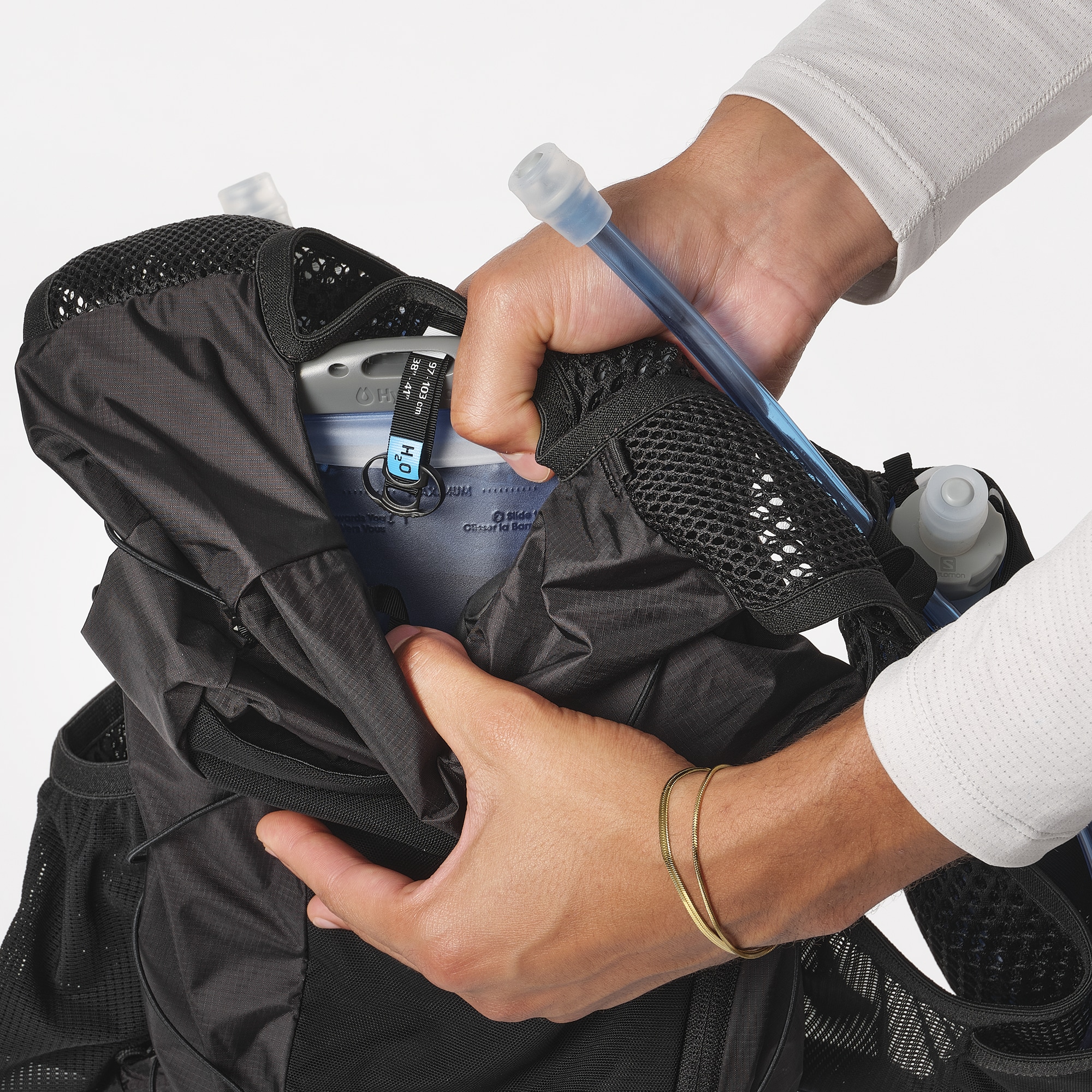 Salomon Trinkrucksack »ACTIVE SKIN 12«, Rucksack / Laufweste mit Flasks Unisex