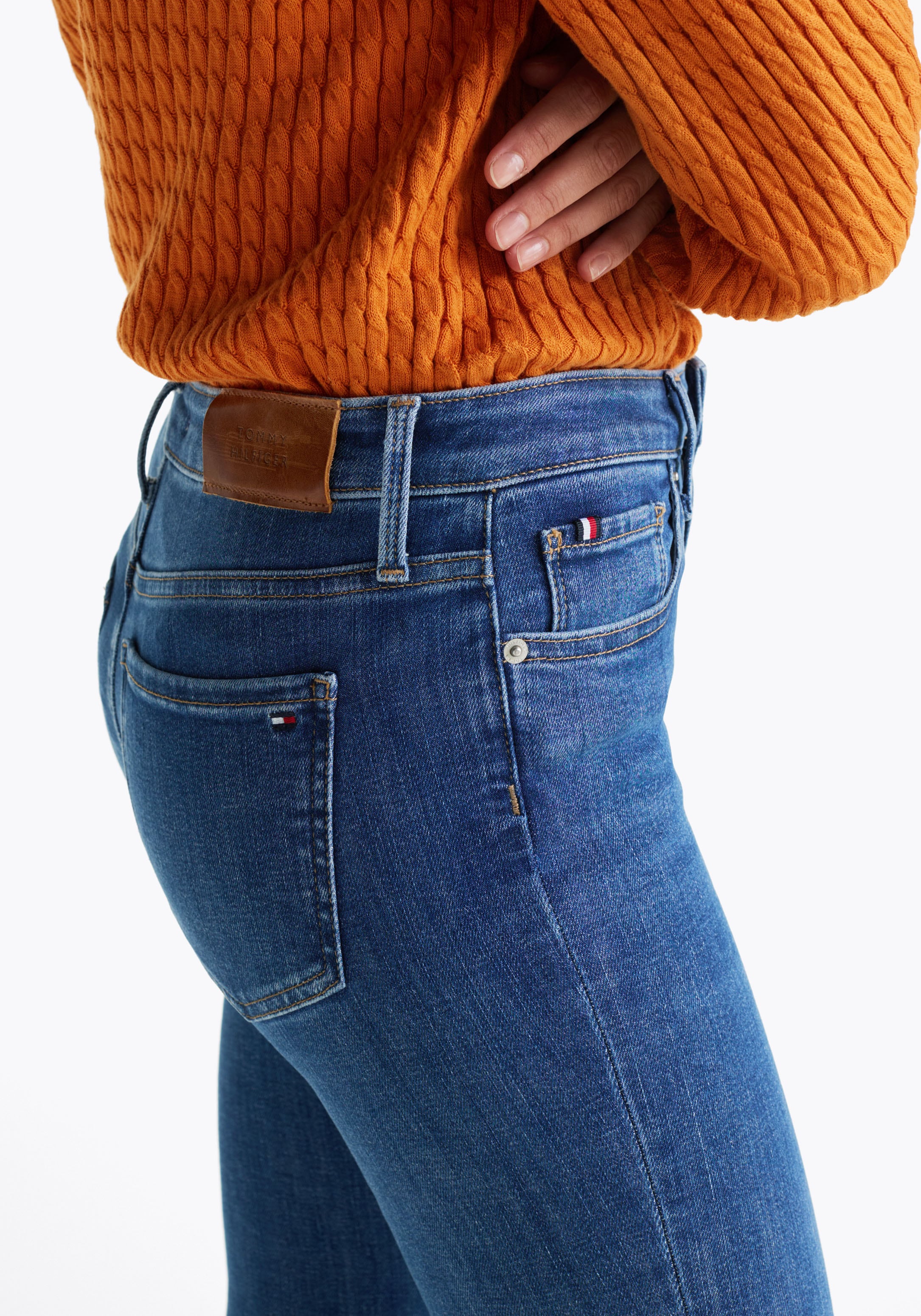 Tommy Hilfiger Skinny-fit-Jeans »HERITAGE COMO SKINNY RW«, mit Tommy Hilfiger Logo-Badge