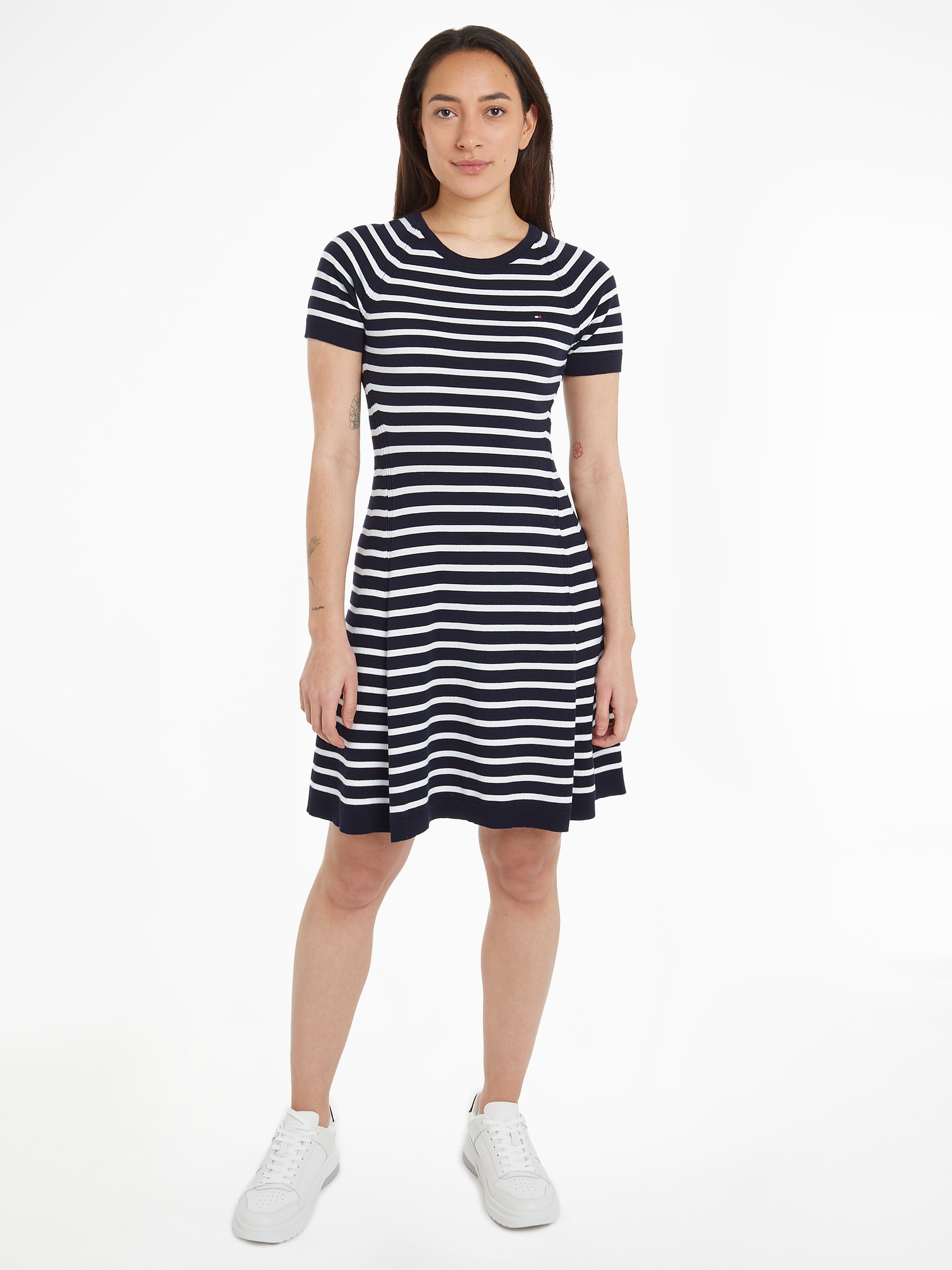 Tommy Hilfiger Jerseykleid »CO JERSEY STITCH F&F DRESS«, mit Logostickerei auf der Brust-Tommy Hilfiger 1