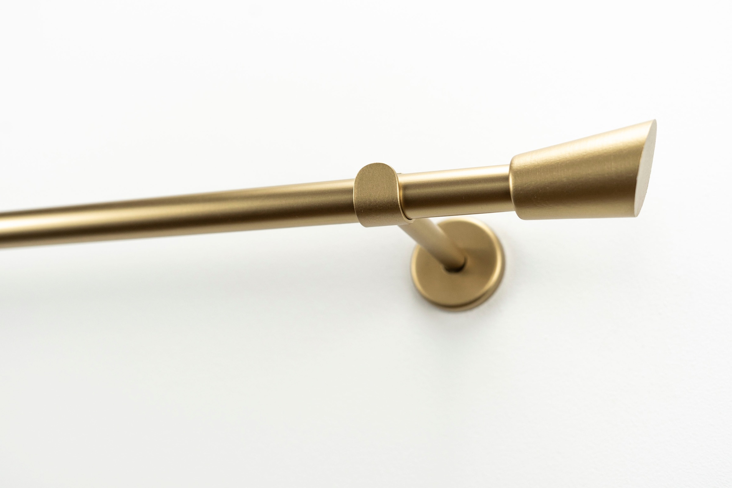 Image of GARESA Gardinenstange »MOLIS mit offenem Träger«, 1 läufig-läufig, Wunschmasslänge, Vorhanggarnitur, einfache Montage, mit Stangenverbinder verlängerbar, Wandmontage, Keil, ohne Ringe bei Ackermann Versand Schweiz