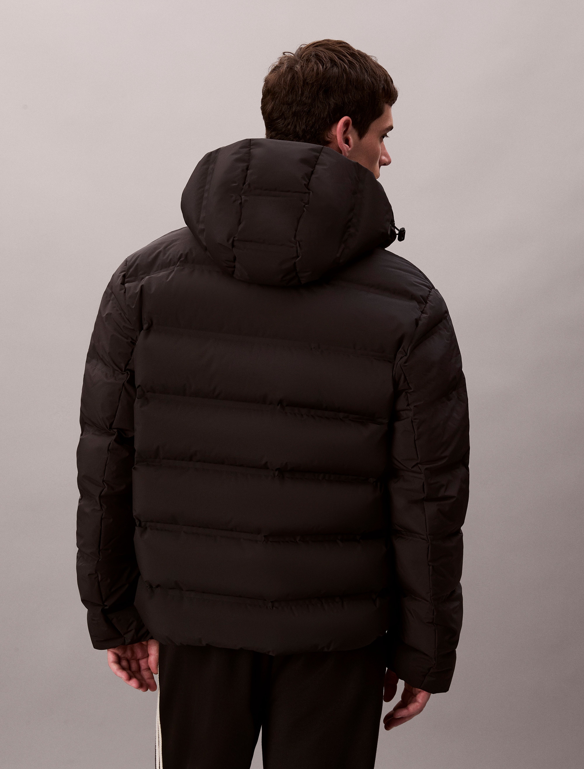 Calvin Klein Steppjacke »LS QUILTED BONDED CHANNEL HD PUF«, ohne Kapuze, Mit Rundhalsausschnitt, regular fit