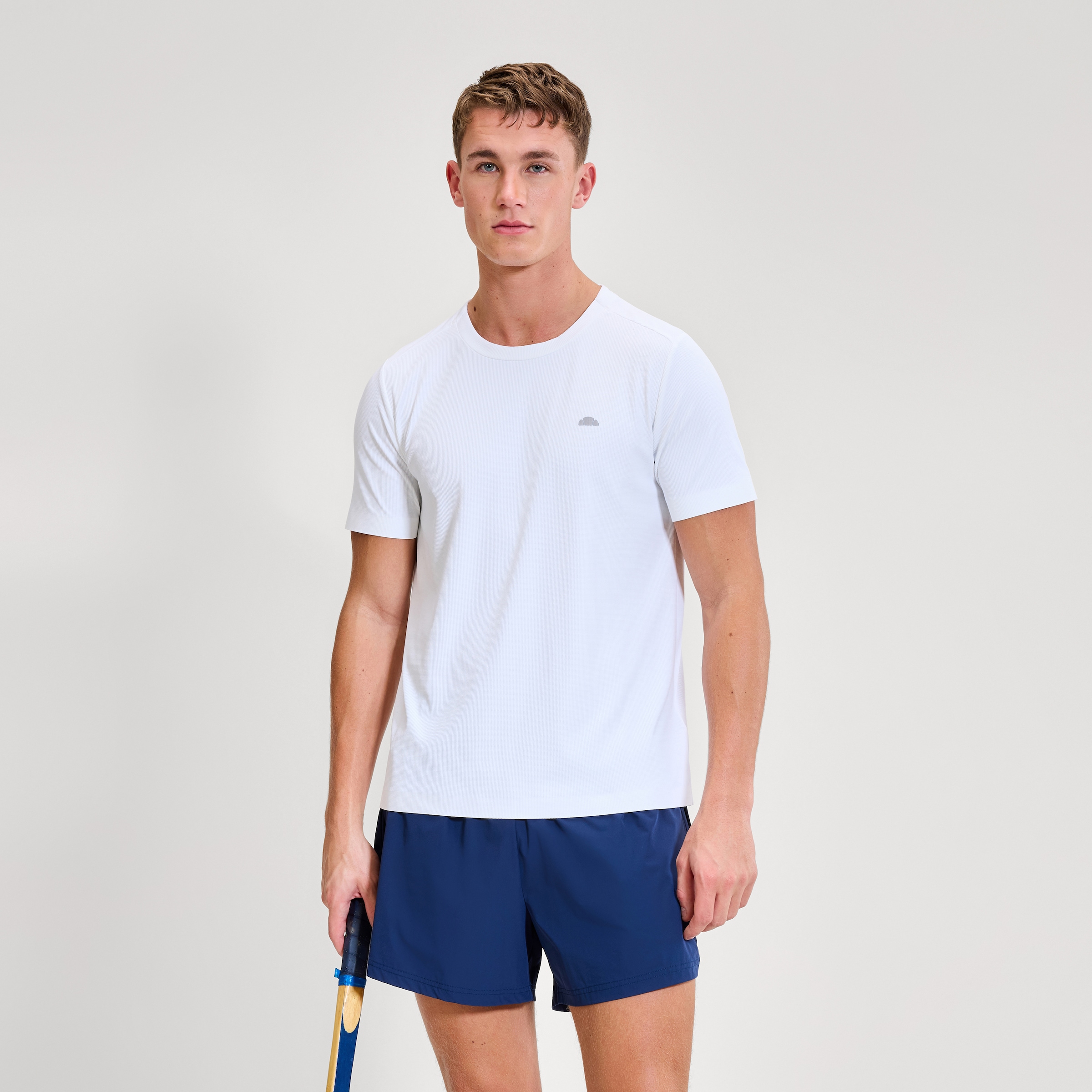 Ellesse T-shirt fonctionnel »TELLER TEE« Col rond, en polyamide et élasthanne, manches courtes