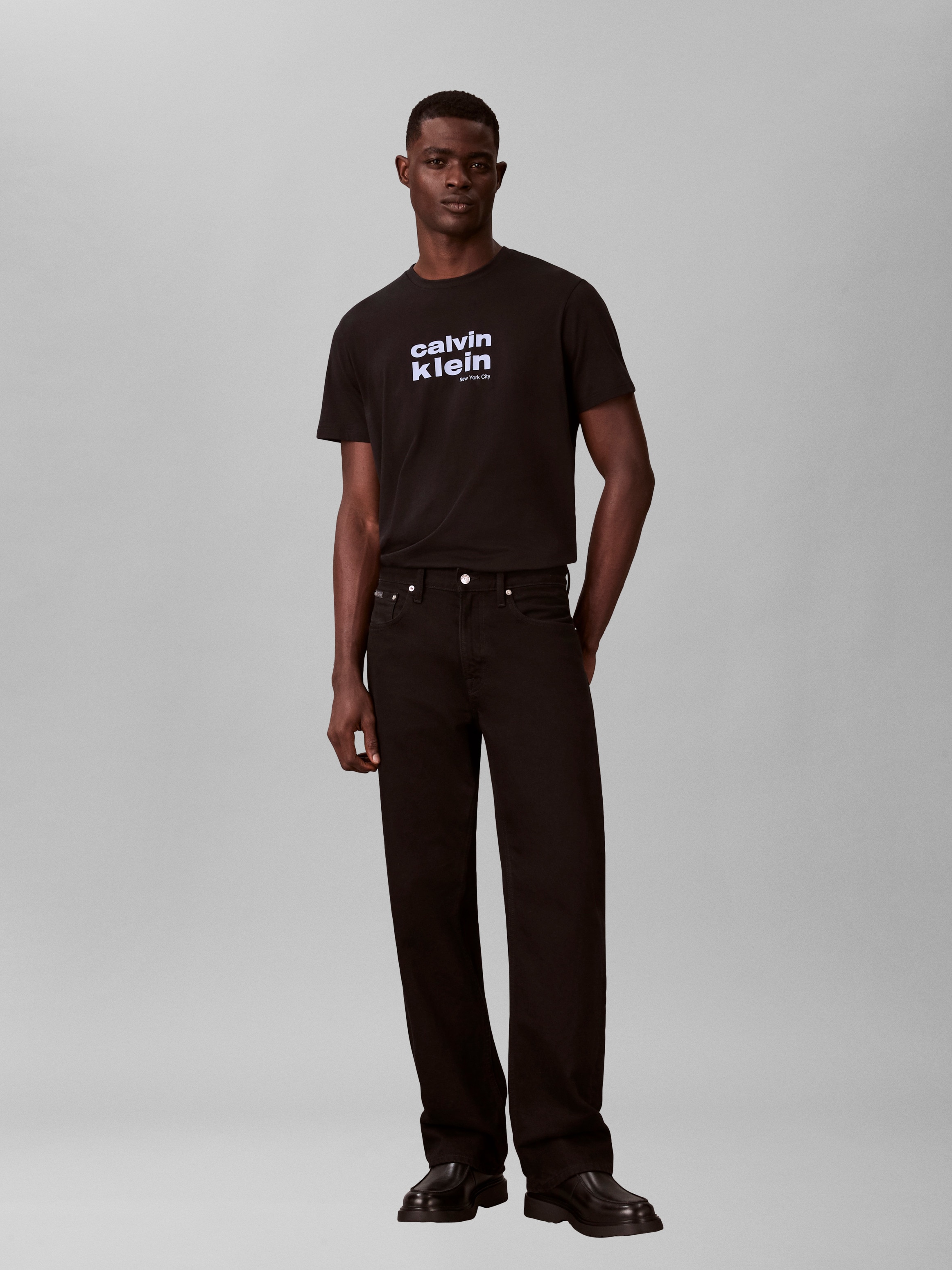 Calvin Klein T-shirt Rundhalsausschnitt, Regular Fit, Logodruck
