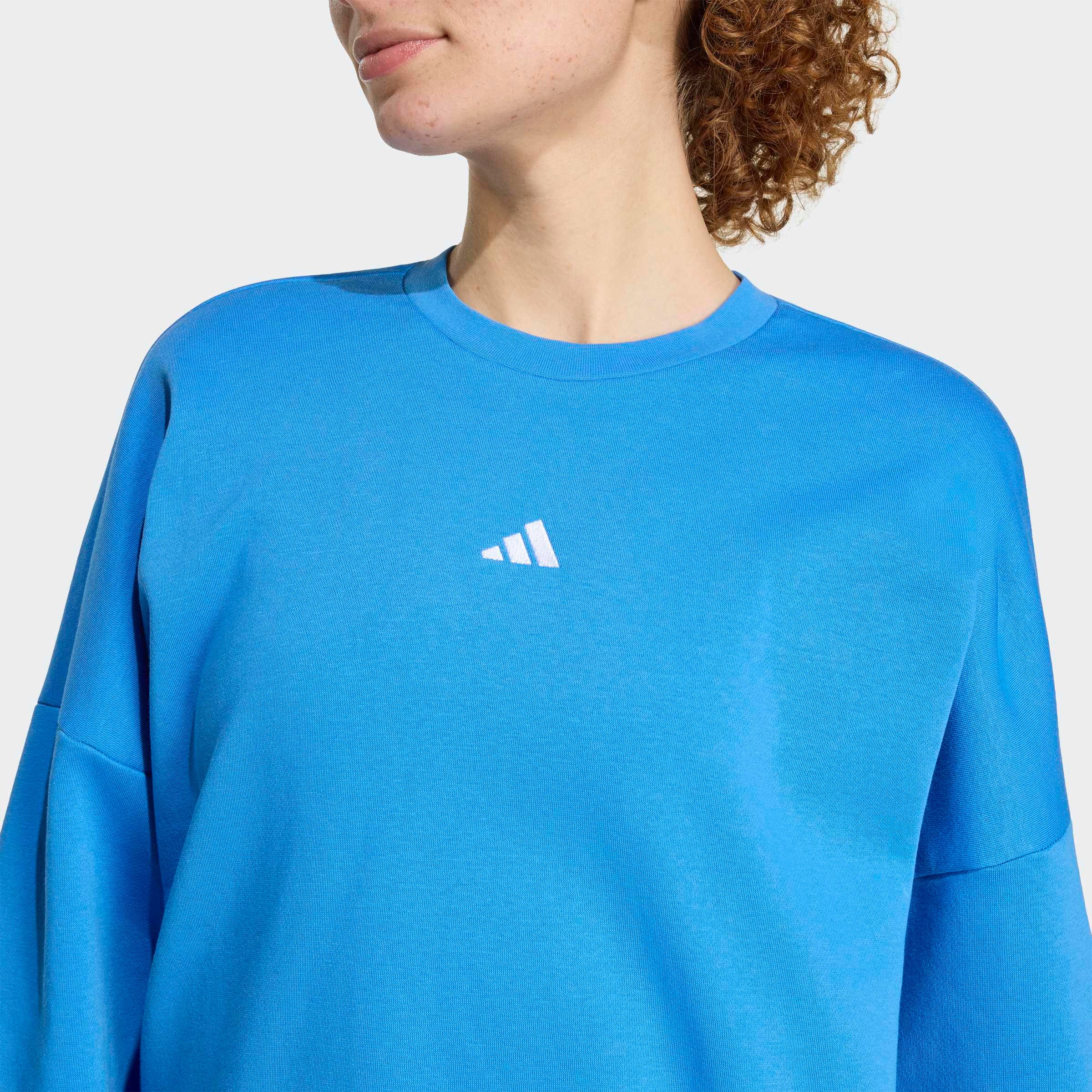 adidas Sportswear Sweat-shirt »ESSENTIALS SMALL LOGO FEELCOMFY«, avec intérieur duveteux
