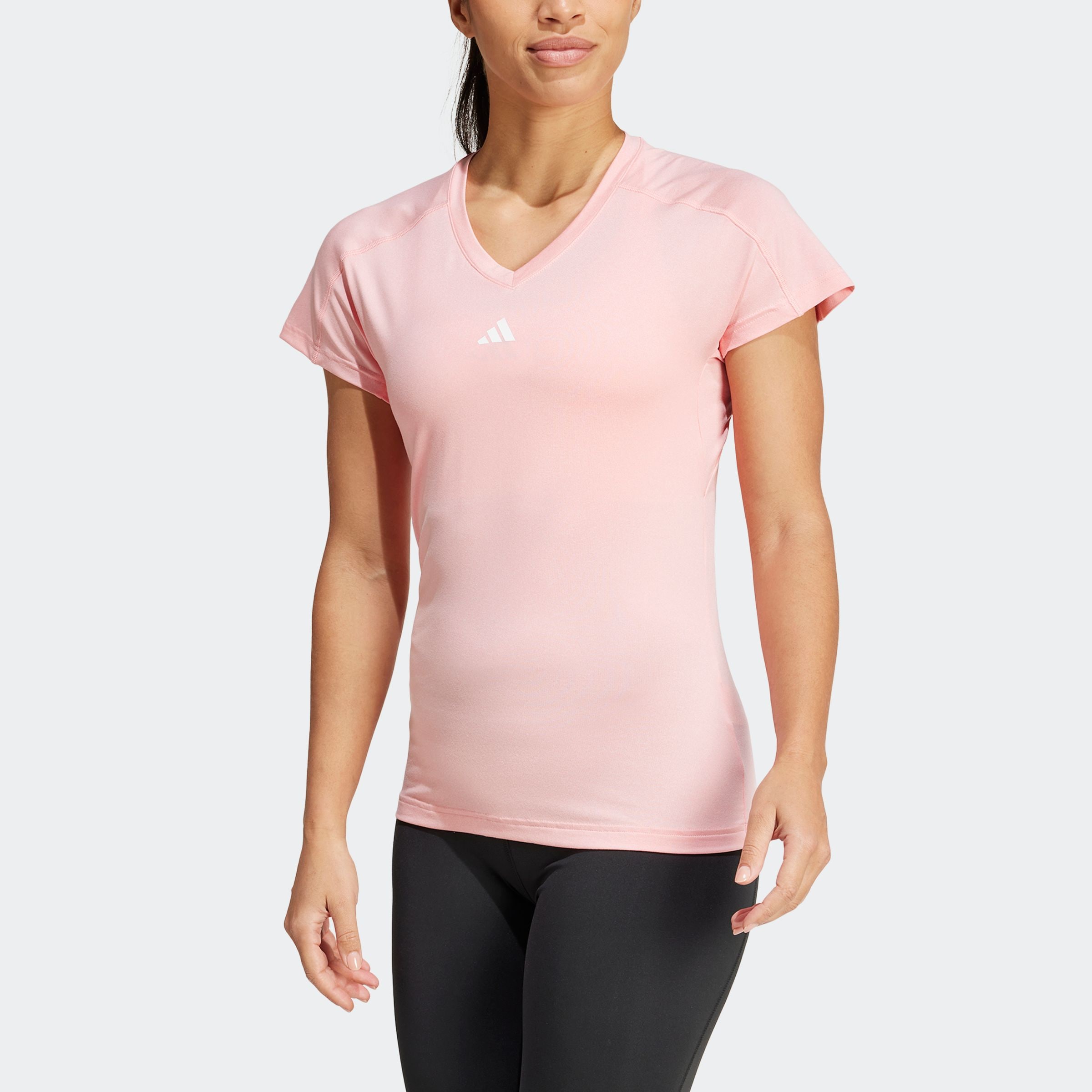 adidas Performance T-Shirt »TR-ES MIN T«, Trainingsshirt, feuchtigkeitsabsorbierend mit V Ausschnitt