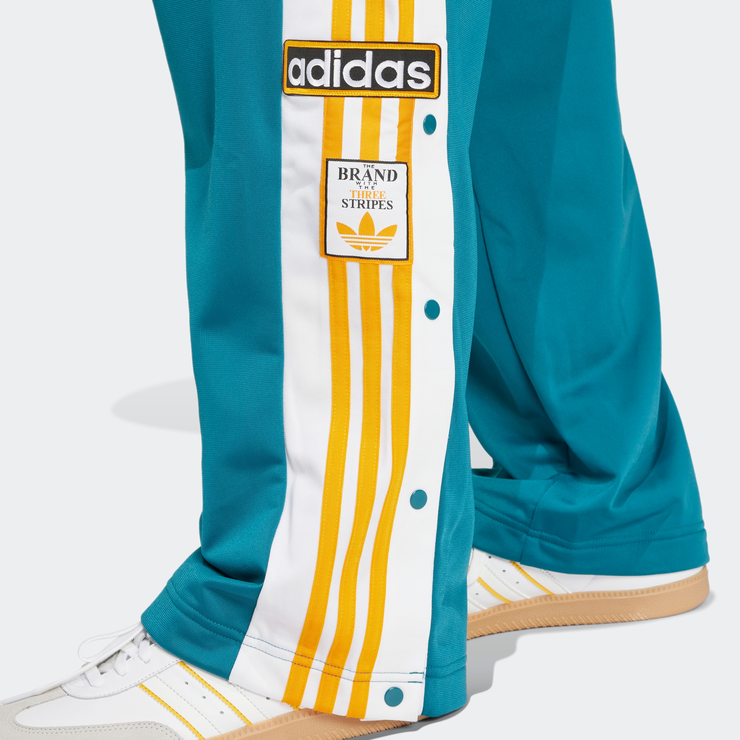 adidas Originals Sporthose »ADIBREAK«, (1 tlg.), Knopfleiste am Bein, Knopfhose