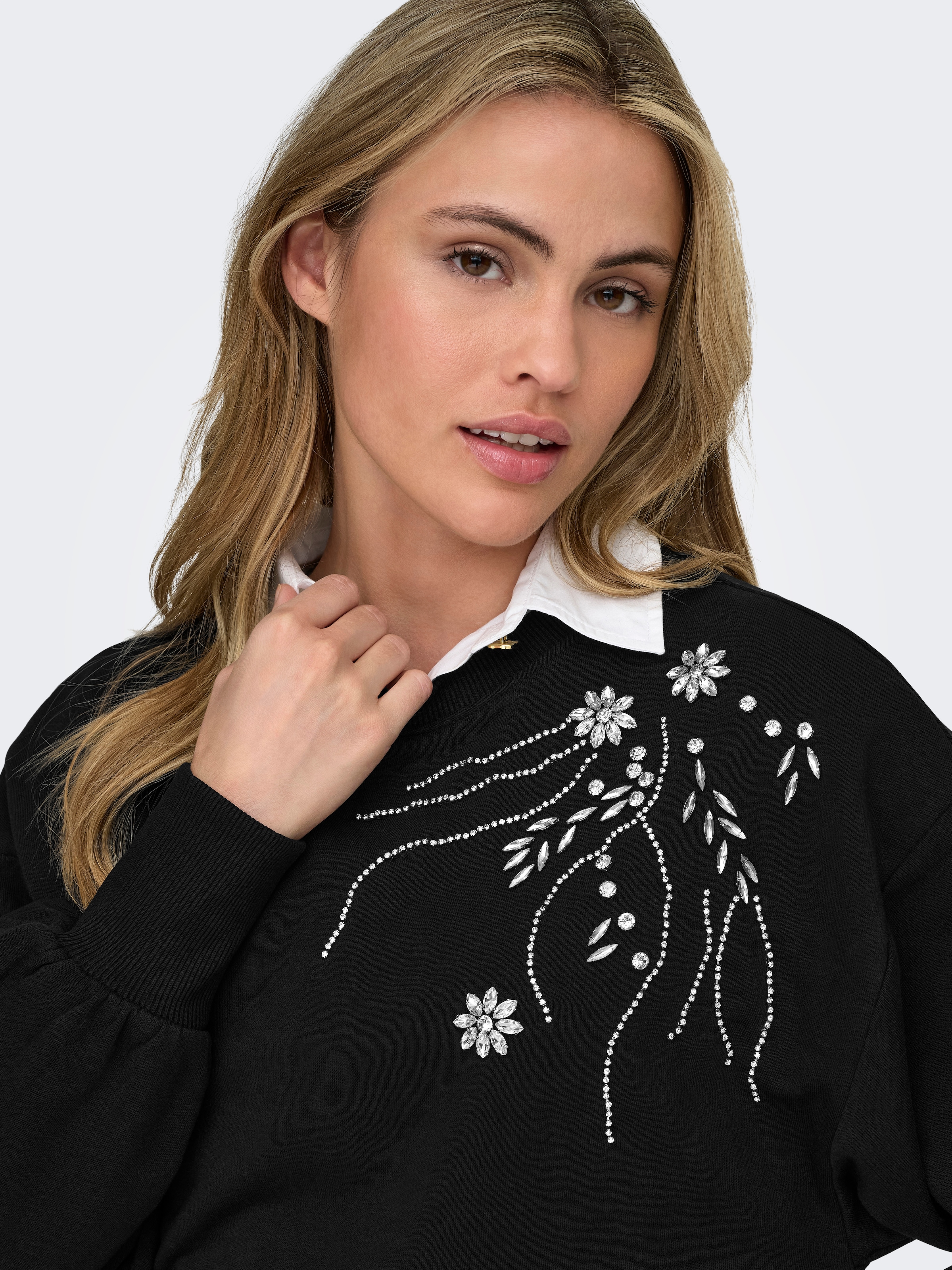 ONLY Sweatshirt »ONLCAMELA BROOKE GLITTER LS ONECK UB SWT«, Baumwollmischung, regular fit, Rundhals
