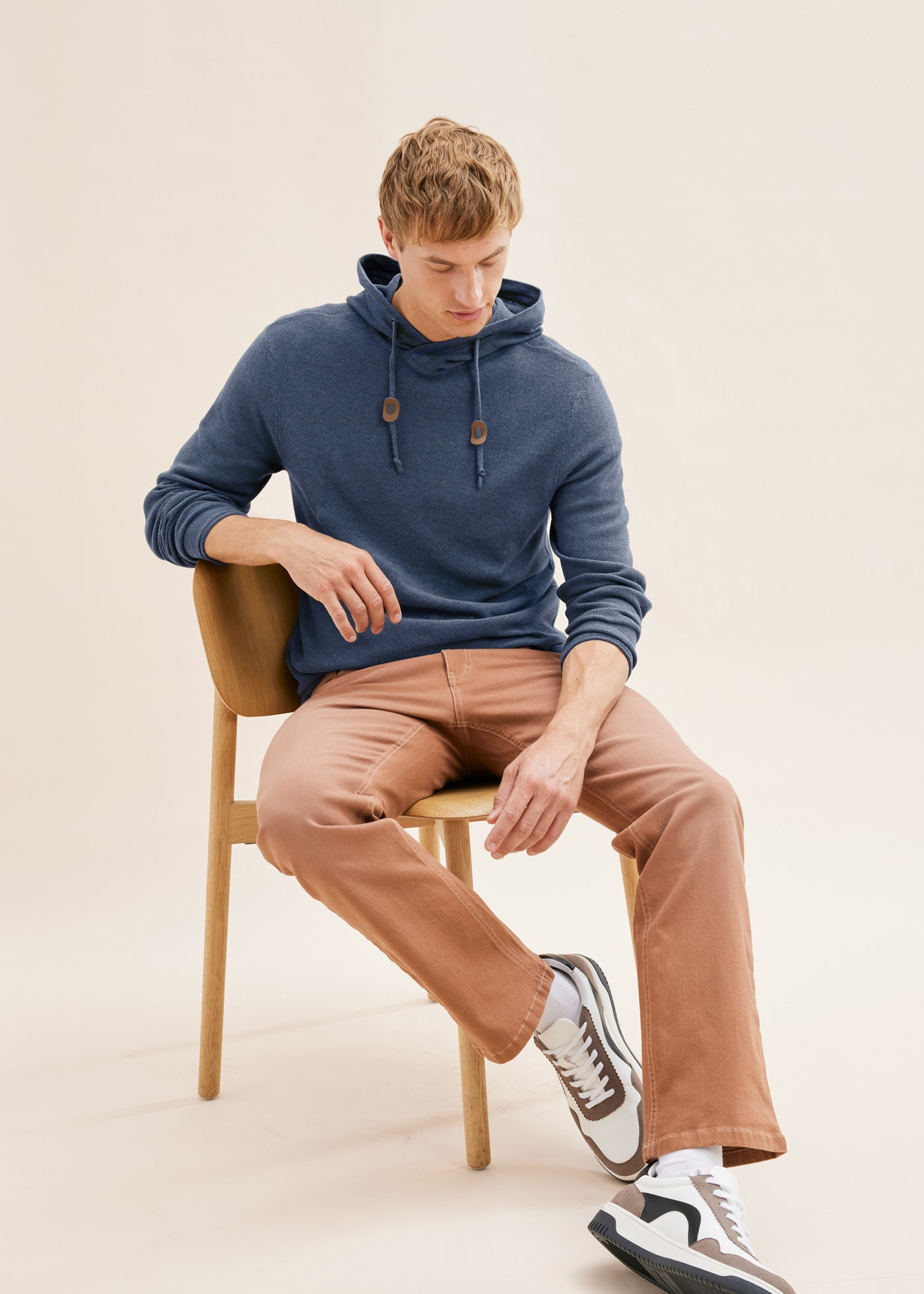 bonprix Pull en tricot »Kapuzenpullover mit Baumwolle« aus Baumwolle und Polyacryl, mit Kapuze, Regular Fit