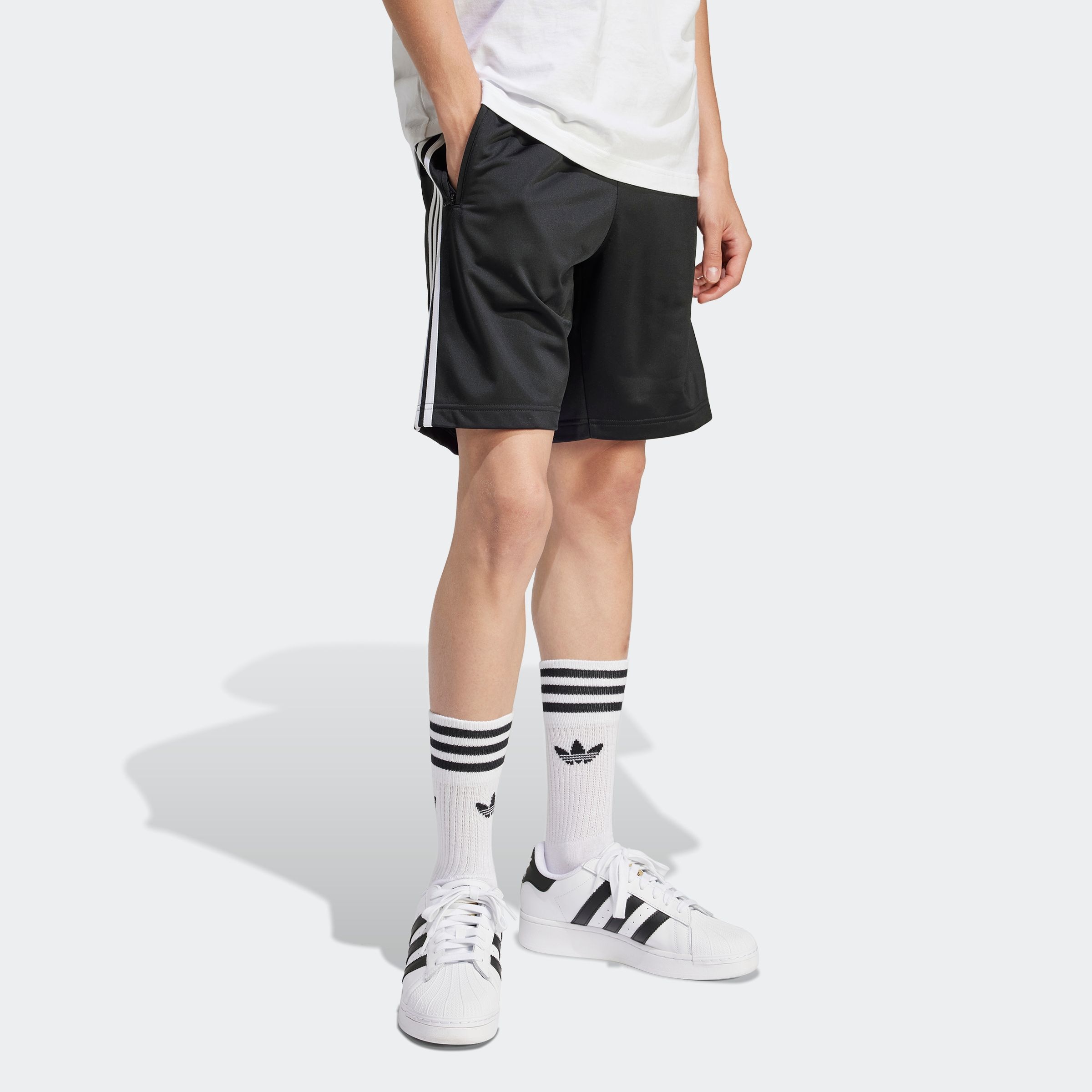 adidas Originals Shorts »FIREBIRD SHORT«, (1 tlg.)