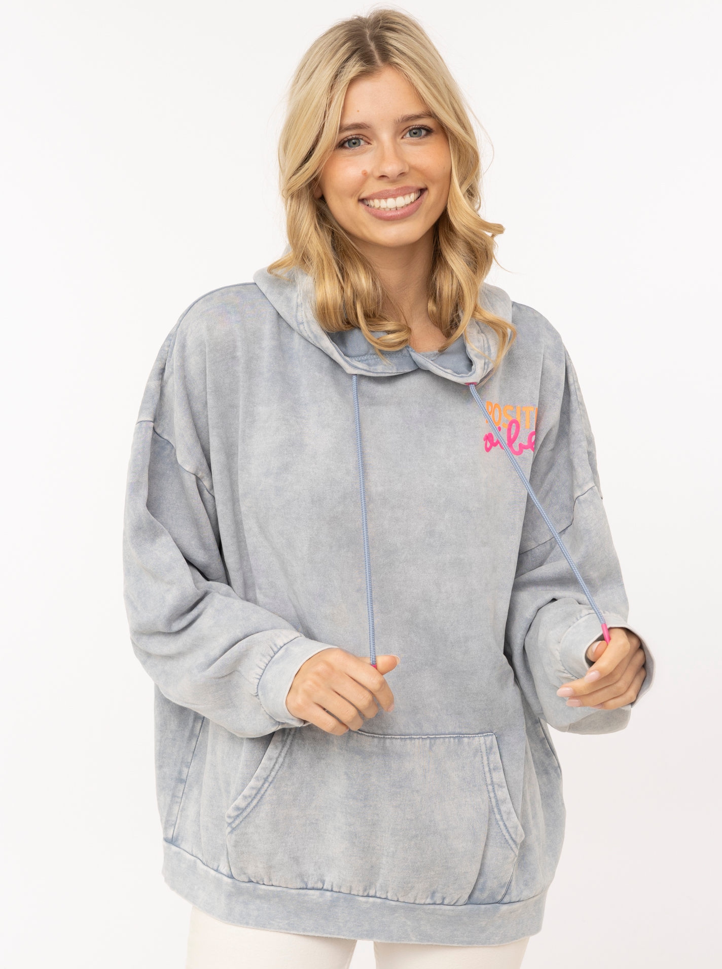 Image of Zwillingsherz Hoodie ""Washed Neon"", Oversized Fit, Washed-Optik, Kapuze, Kängurutasche, Neon-Print hinten