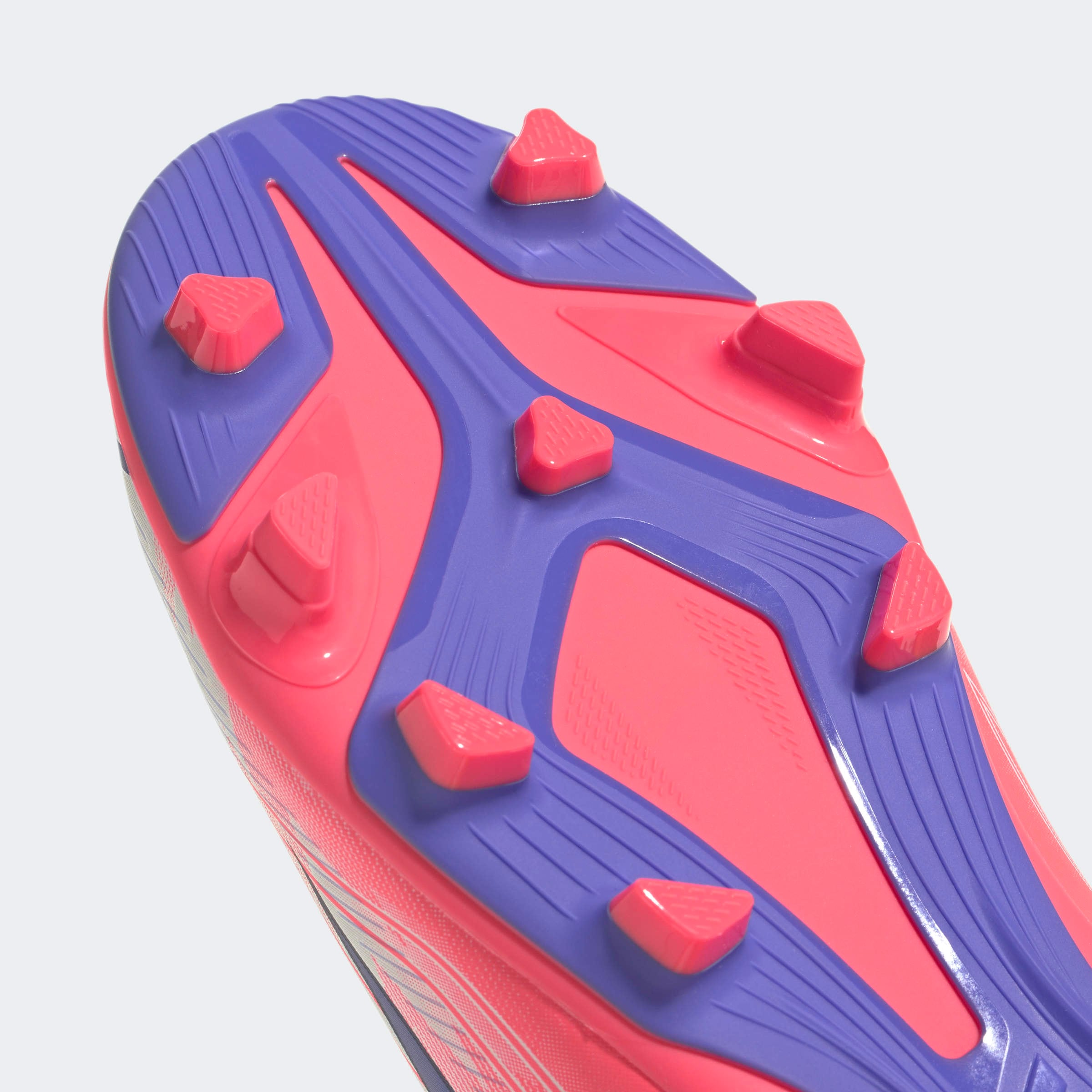 adidas Performance Chaussure de football »F50 HYPERFAST CLUB KIDS , FESTE BÖDEN/GEMISCHTE BÖDEN, HALBHOCH GESCHN«  adapté à de nombreux types de sols, pour adolescents et enfants