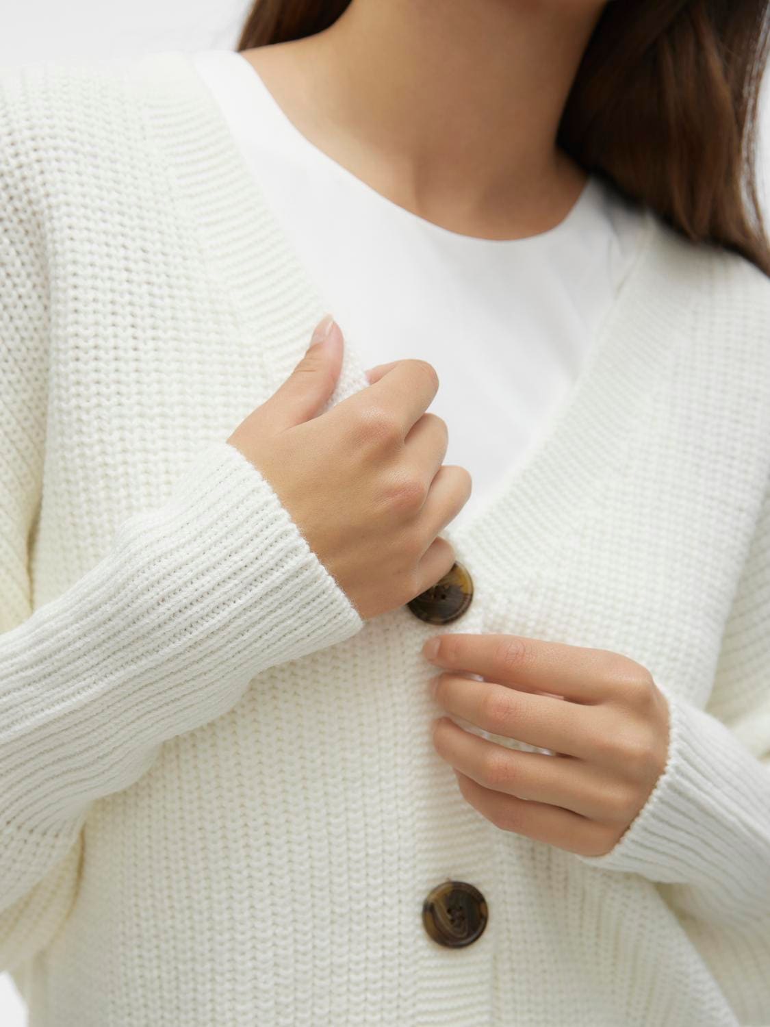 Vero Moda Strickjacke »VMLEA LS V-NECK CUFF CARDIGAN NOOS«, mit Knopfleiste