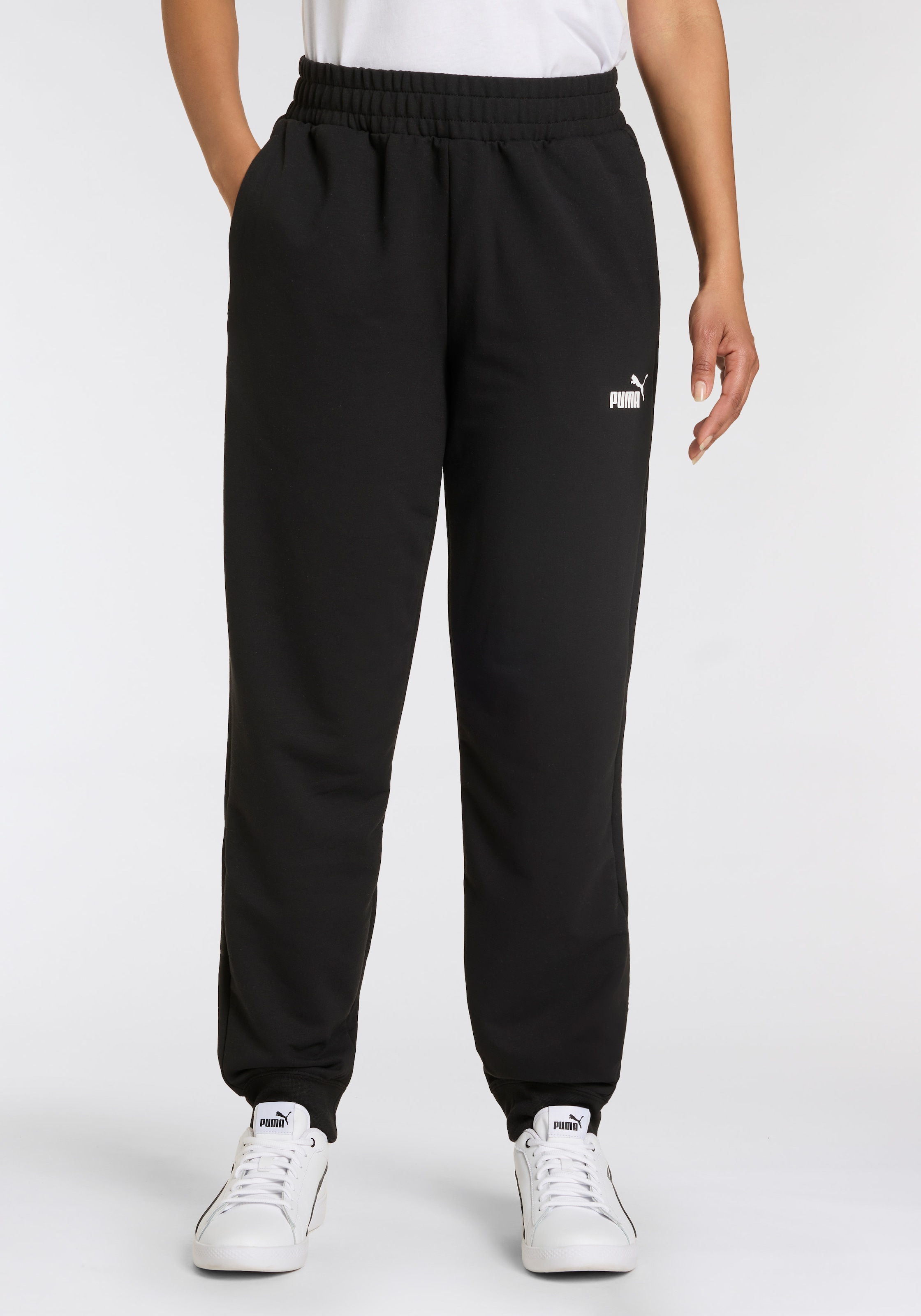 Image of PUMA Trainingshose "ESS SMALL NO. 1 LOGO LIGHTWEIGHT PANTS CL" aus French Terry, atmungsaktiv, sportliche Silhouette
