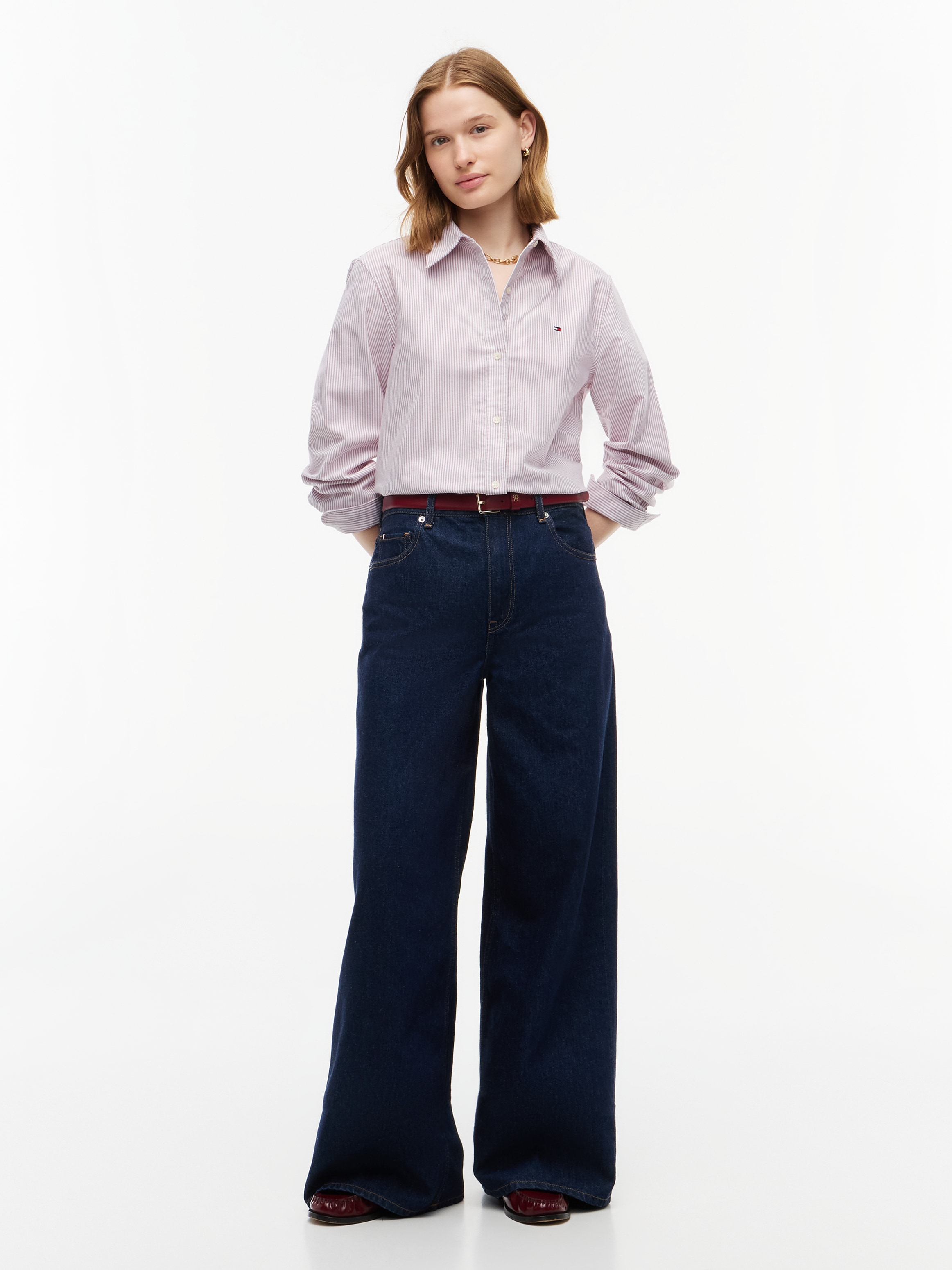 Tommy Hilfiger Hemdbluse »OXFORD RELAXED FIT SHIRT mit Hemdblusenkragen und Stickerei« Baumwolle, relaxed fit