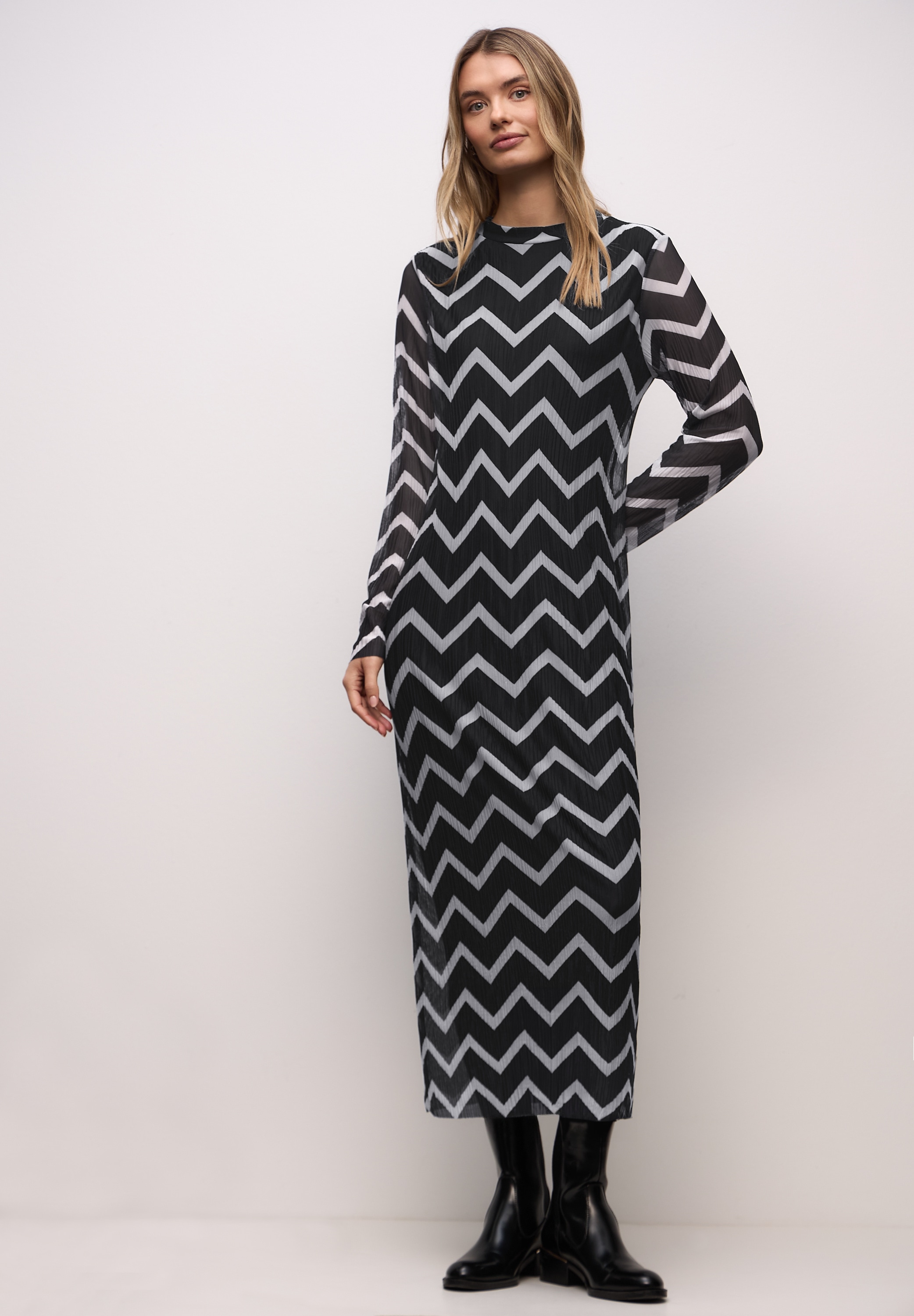 Image of STREET ONE Midikleid Ohne Taschen mit grafischem Muster