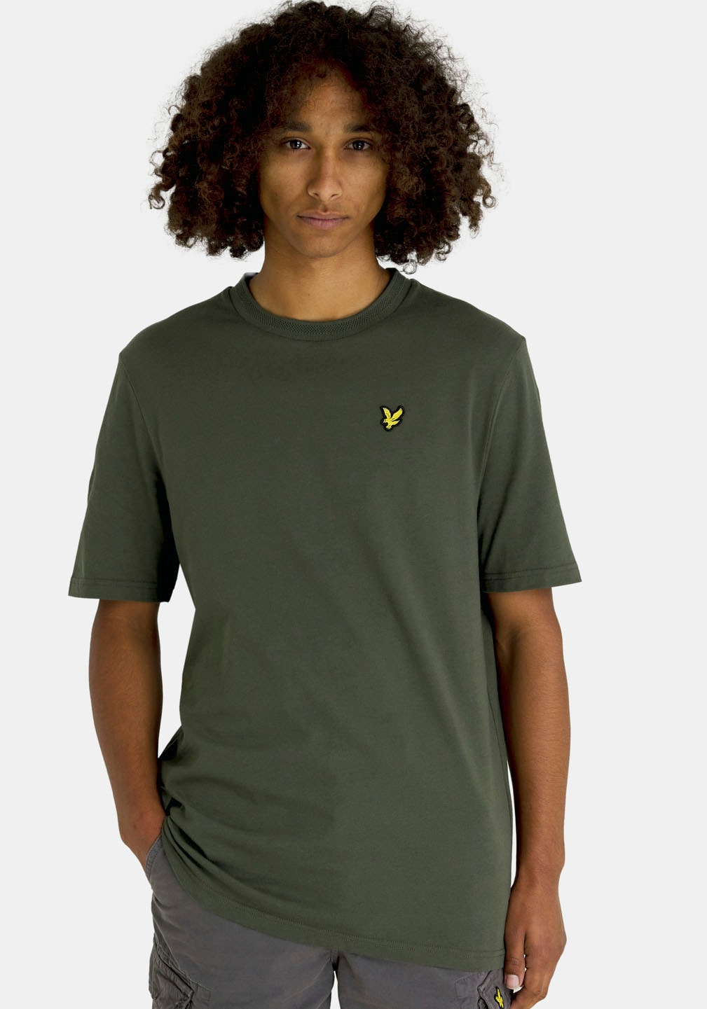 T-Shirt, mit Logostickerei auf der Brust