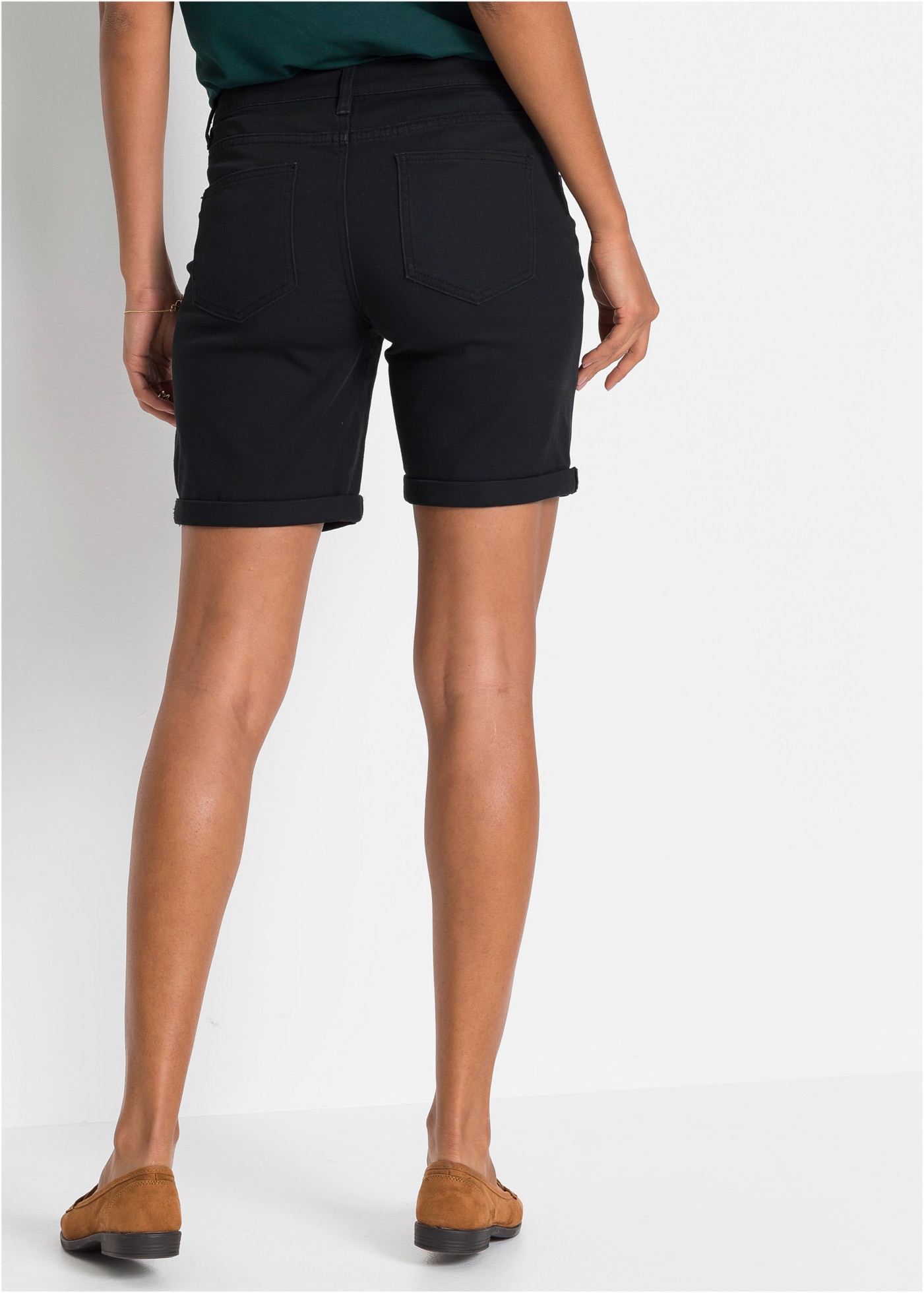 bonprix Bermuda  Skinny Fit, aus Stretch-Material, mit modischer Knopfleiste