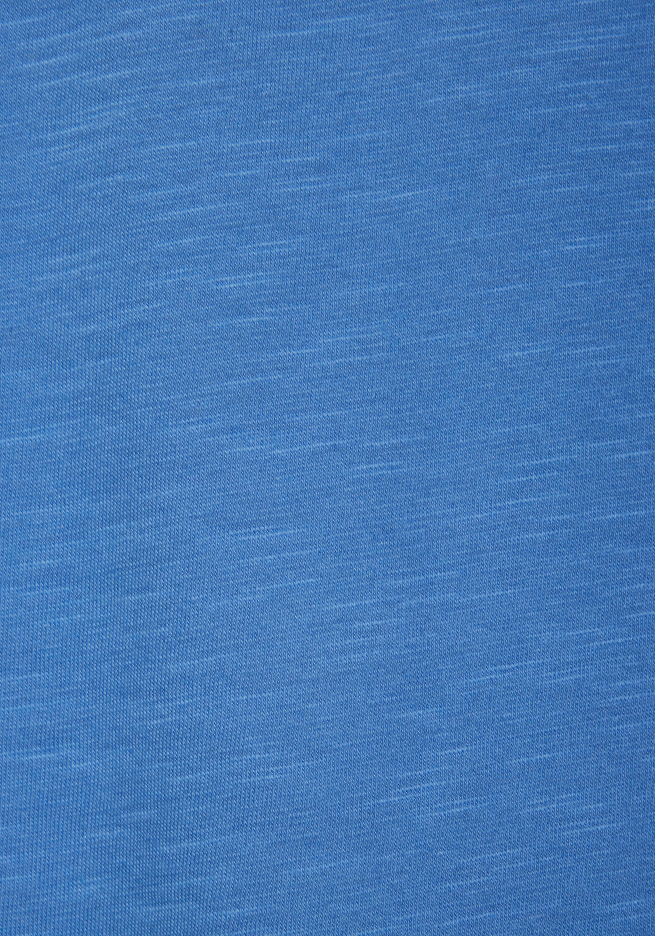 Vivance T-Shirt »mit goldfarbenenfarben schimmerndem Folienprint«, aus weicher Baumwoll-Qualität