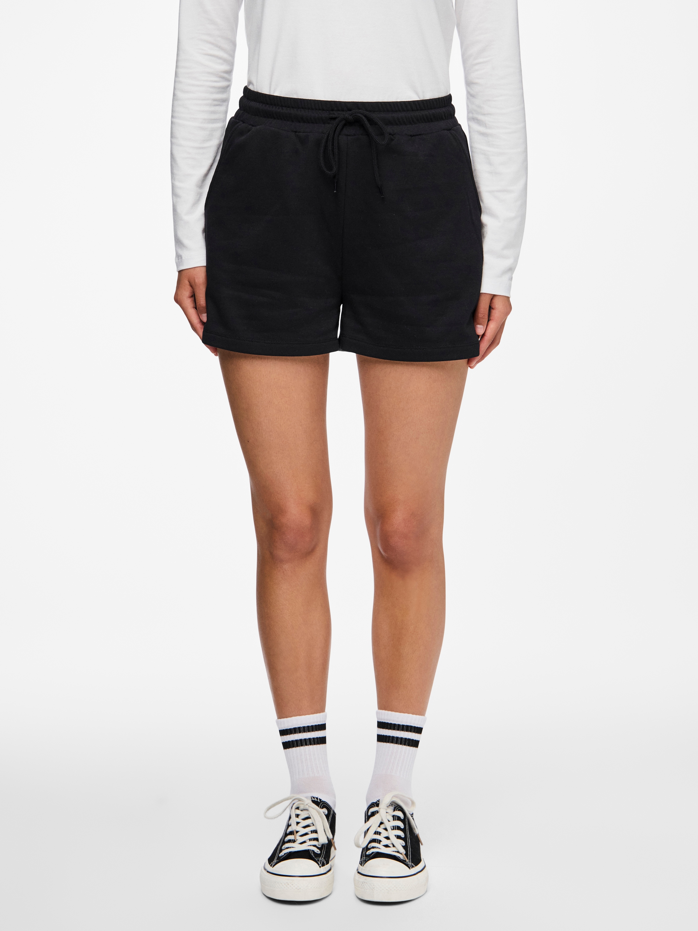 pieces Sweatshorts »PCCHILLI SUMMER HW SHORTS UB NOOS BC«  avec poches passepoilées