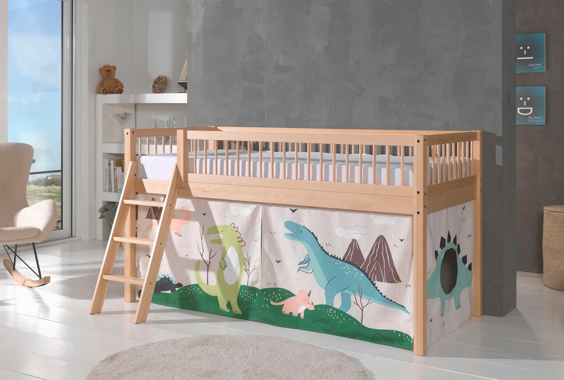 Vipack Spielbett »Forrest, Absturzschutz mit Sprossen-Optik, Pfostenstärken ca. 50x50mm« Buche natur lackiert, stabil und hochwertig gebaut, inkl. Lattenrost,  90/200 cm, inkl. Vorhang-Set 3-tlg., Spielbereich unter dem Bett