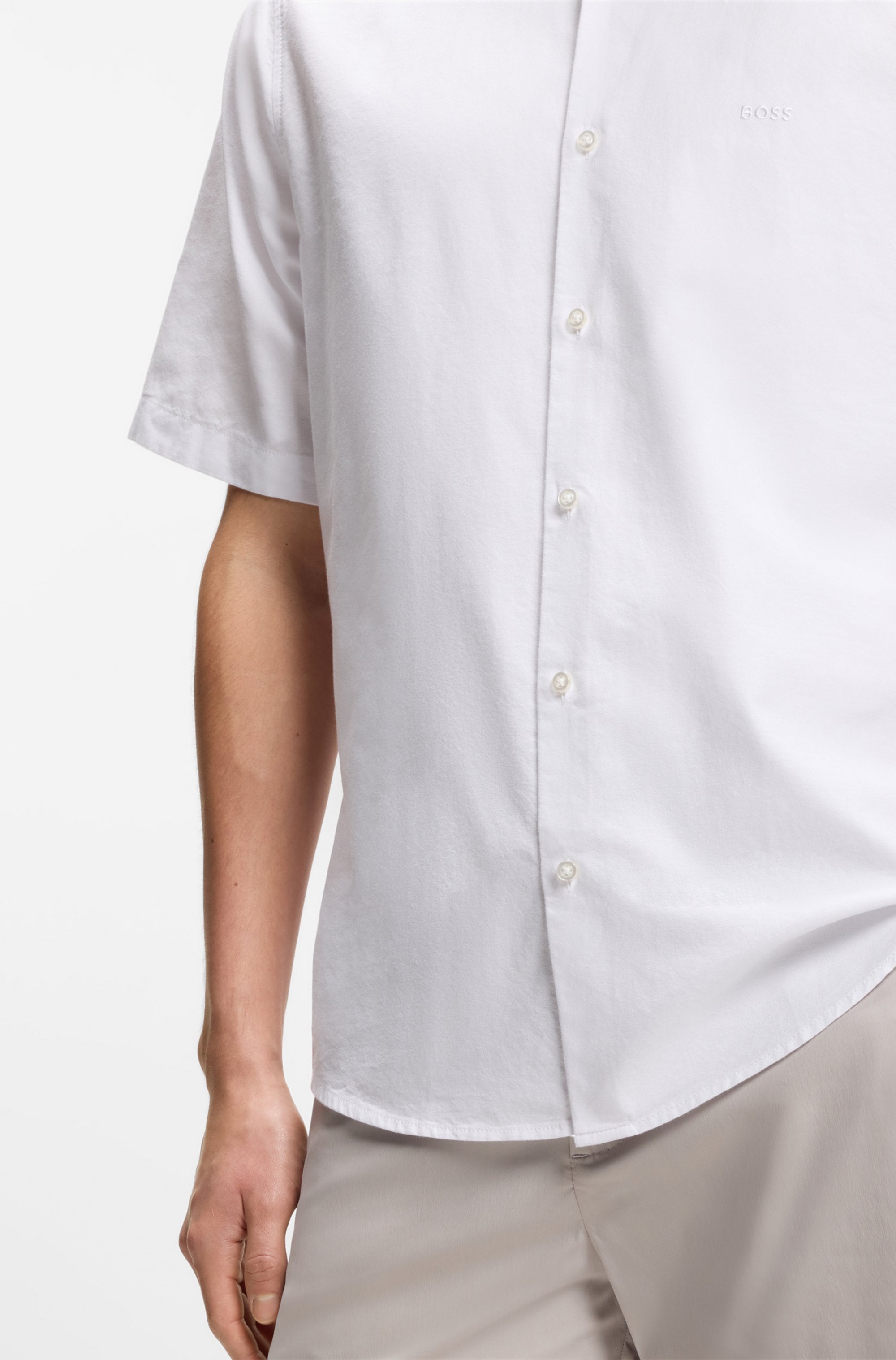 BOSS ORANGE Chemise à manches courtes »Rash« mit tonigem Logo