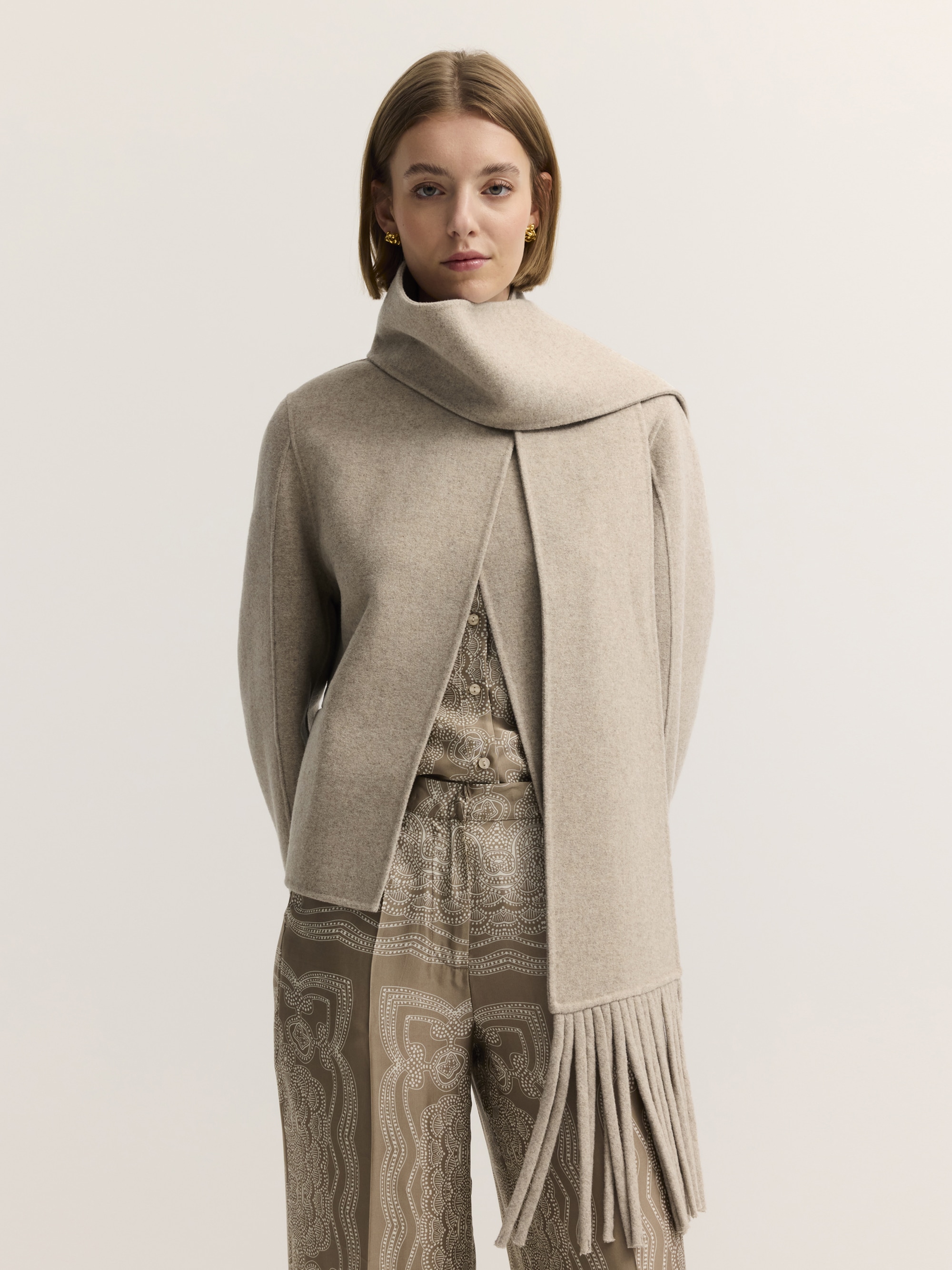 Image of bugatti Kurzjacke "Regular Fit" ohne Kapuze Doubleface Wollmix passender Schal inklusive