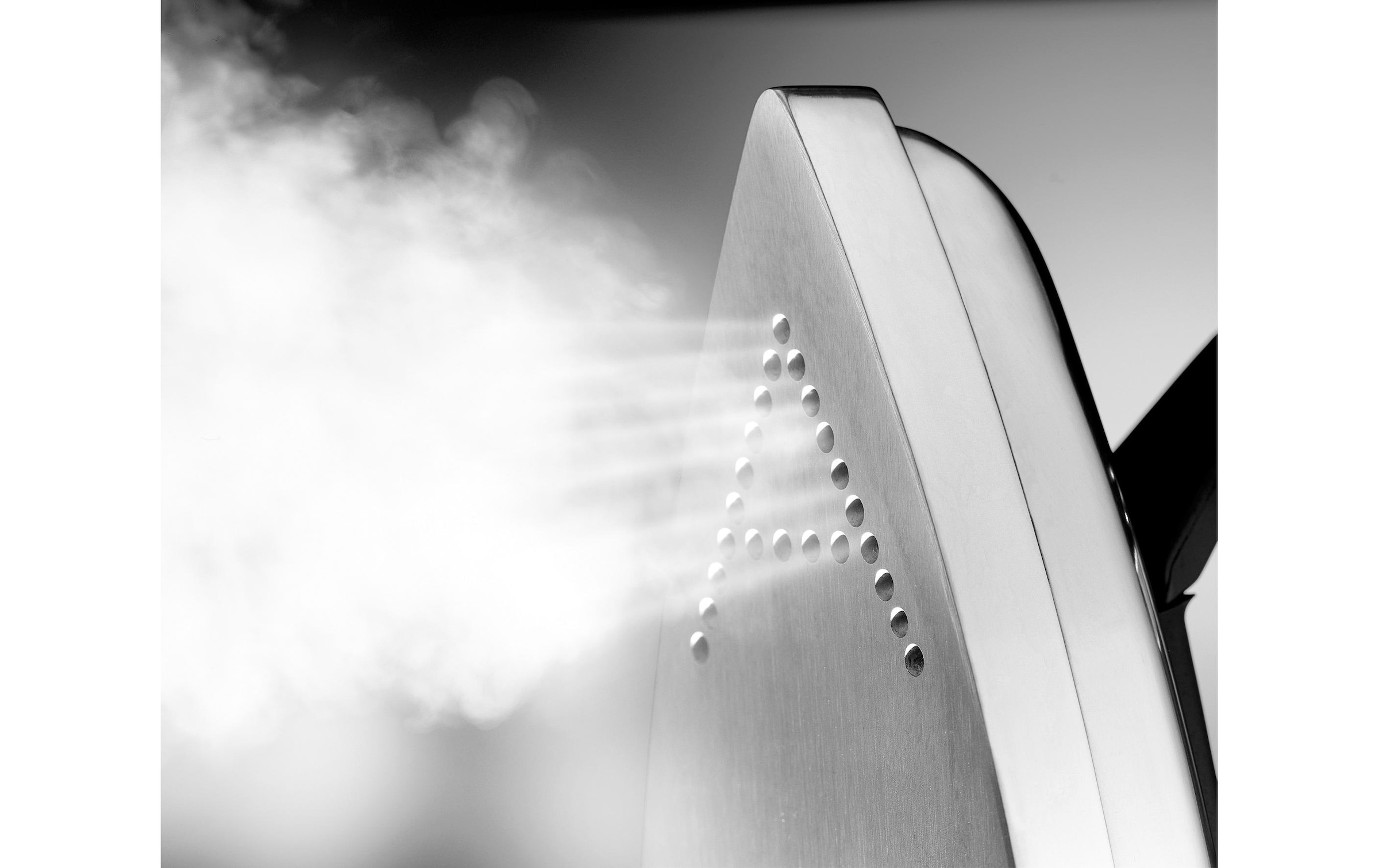 Polti Dampfbügelstation »Vaporella 2H Professional« 1.300 ml Wassertank