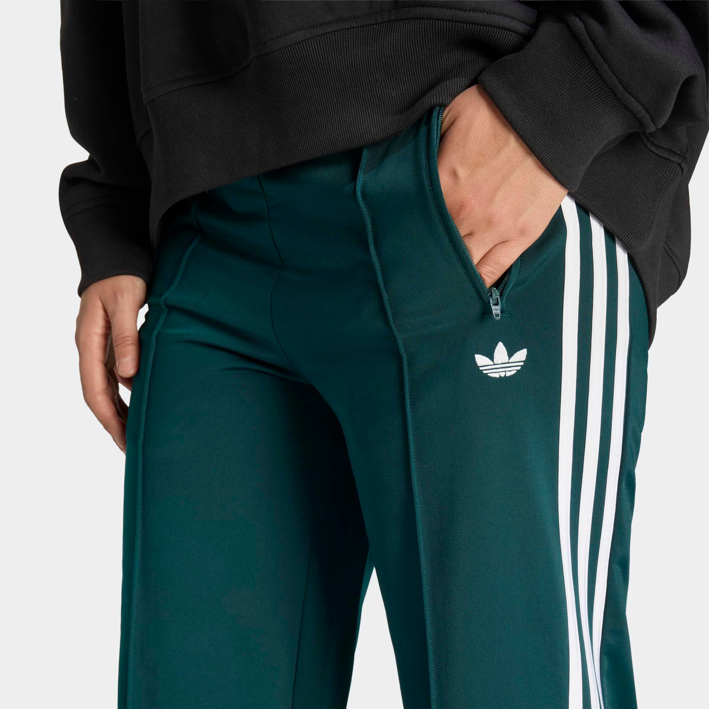 adidas Originals Sporthose »FB LOOSE TP«  sportlicher Stil, für Laufen und sportliche Aktivitäten