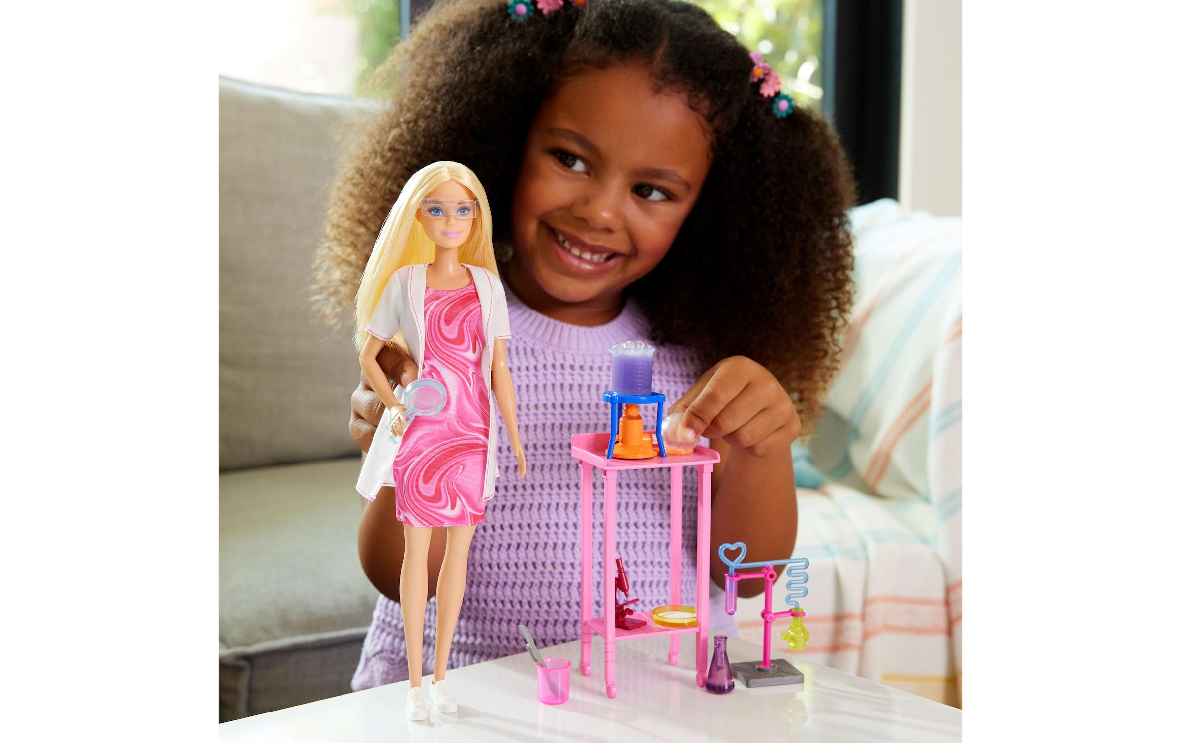 Barbie Anziehpuppe »Deluxe Wissenschaftlerin«