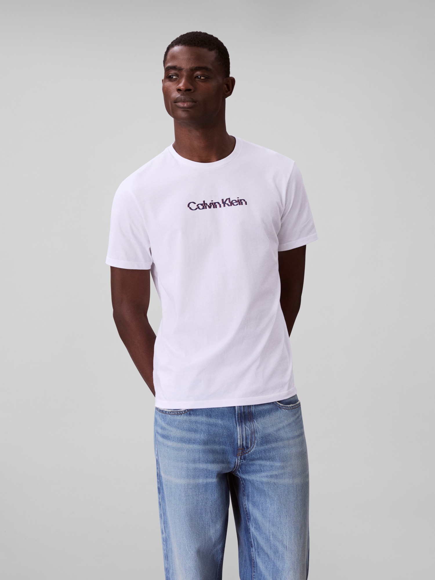 Image of Calvin Klein Jeans T-Shirt "SS GLITCHED LOGO EU CLASSIC TEE" Mit Rundhalsausschnitt