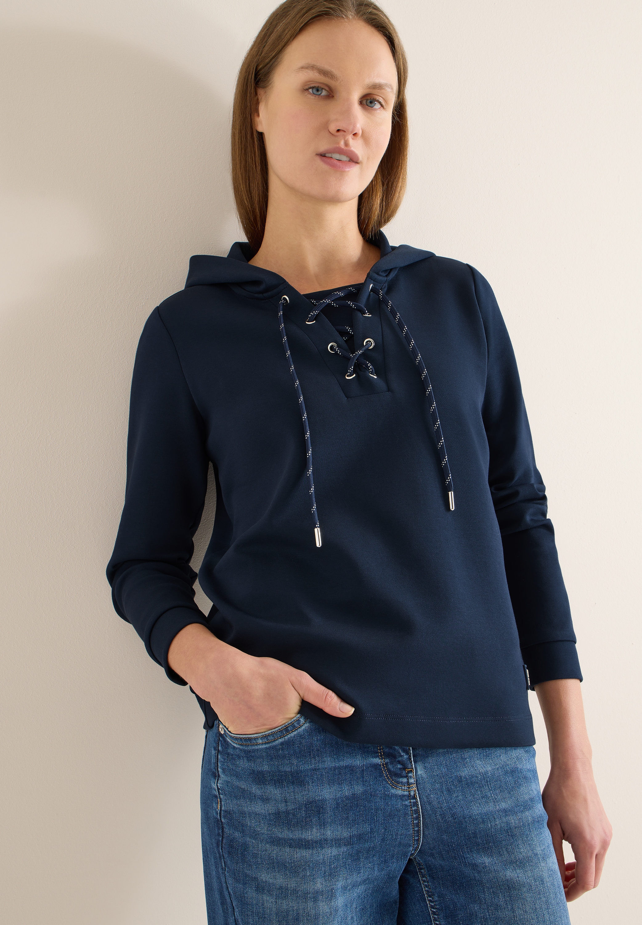 Image of Cecil Hoodie, mit Strings
