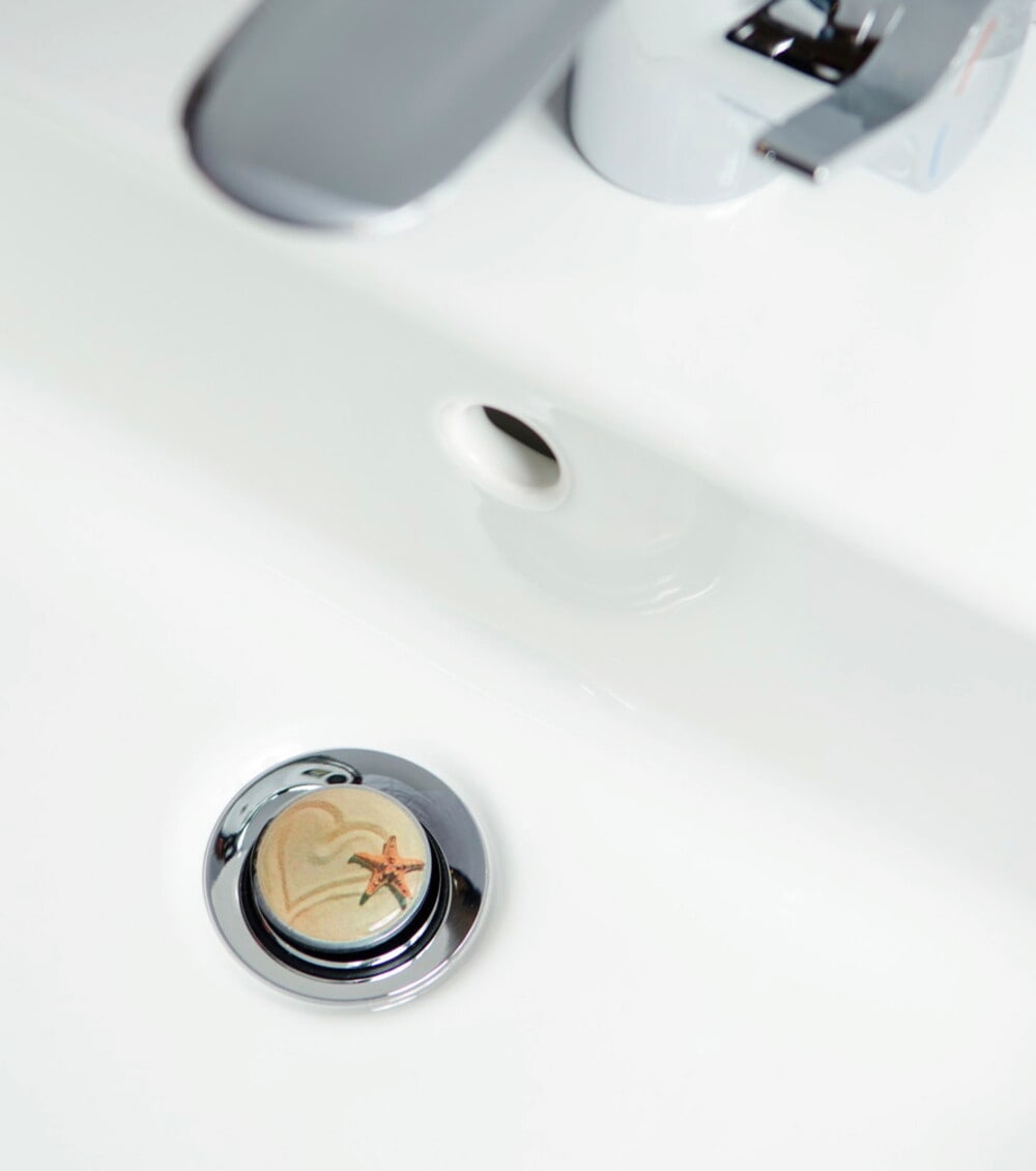 Sanilo Set d'accessoires de salle de bain »Sandy« WC-Sitz, Badteppich, Stöpsel, Seifenspender und WC-Bürste