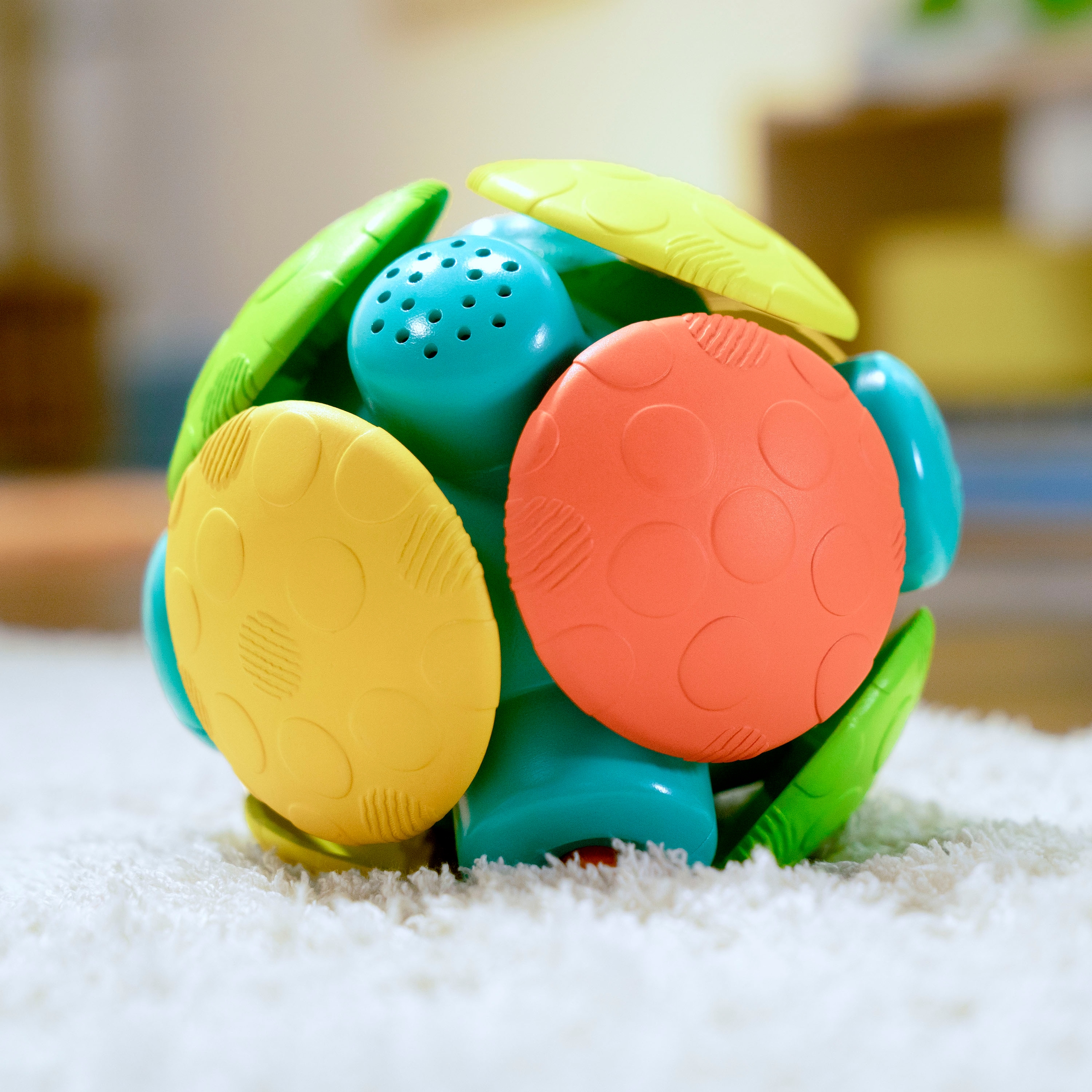 Bright Starts Jouet de préhension »Wobble Bobble™ Crawl & Chase Ball«