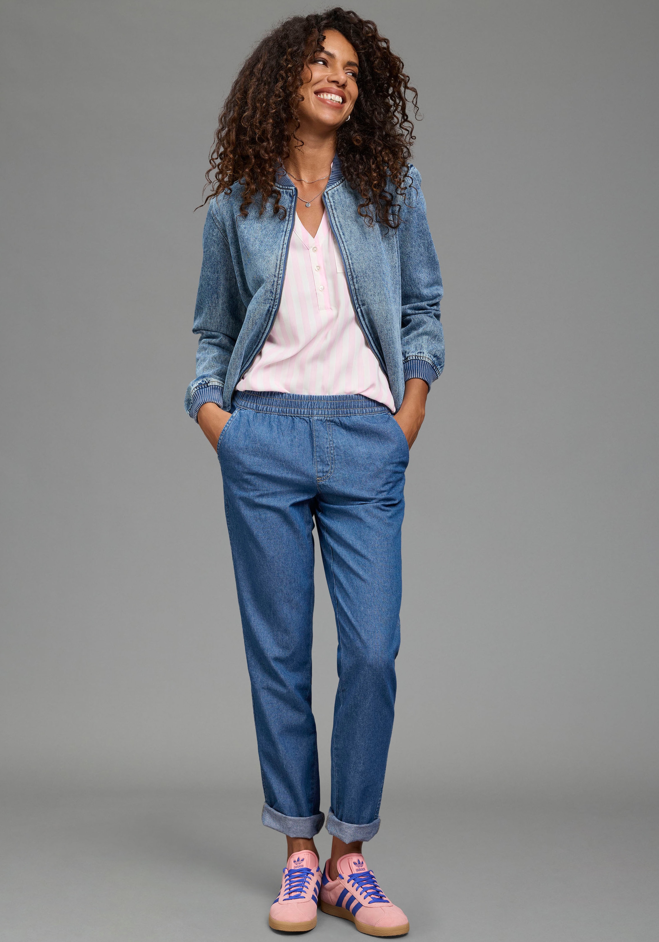 Arizona Veste en jean »im winterlicheren Denim« longueur hanches, coupe confort, avec fermeture éclair
