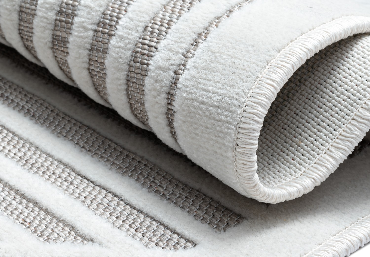 Myflair Möbel & Accessoires Teppich »Vill, LAGERRÄUMUNG!« rechteckig 8 mm Höhe modernes Design, Hoch-Tief Effekt, Outdoor geeignet, Balkon, Terrasse