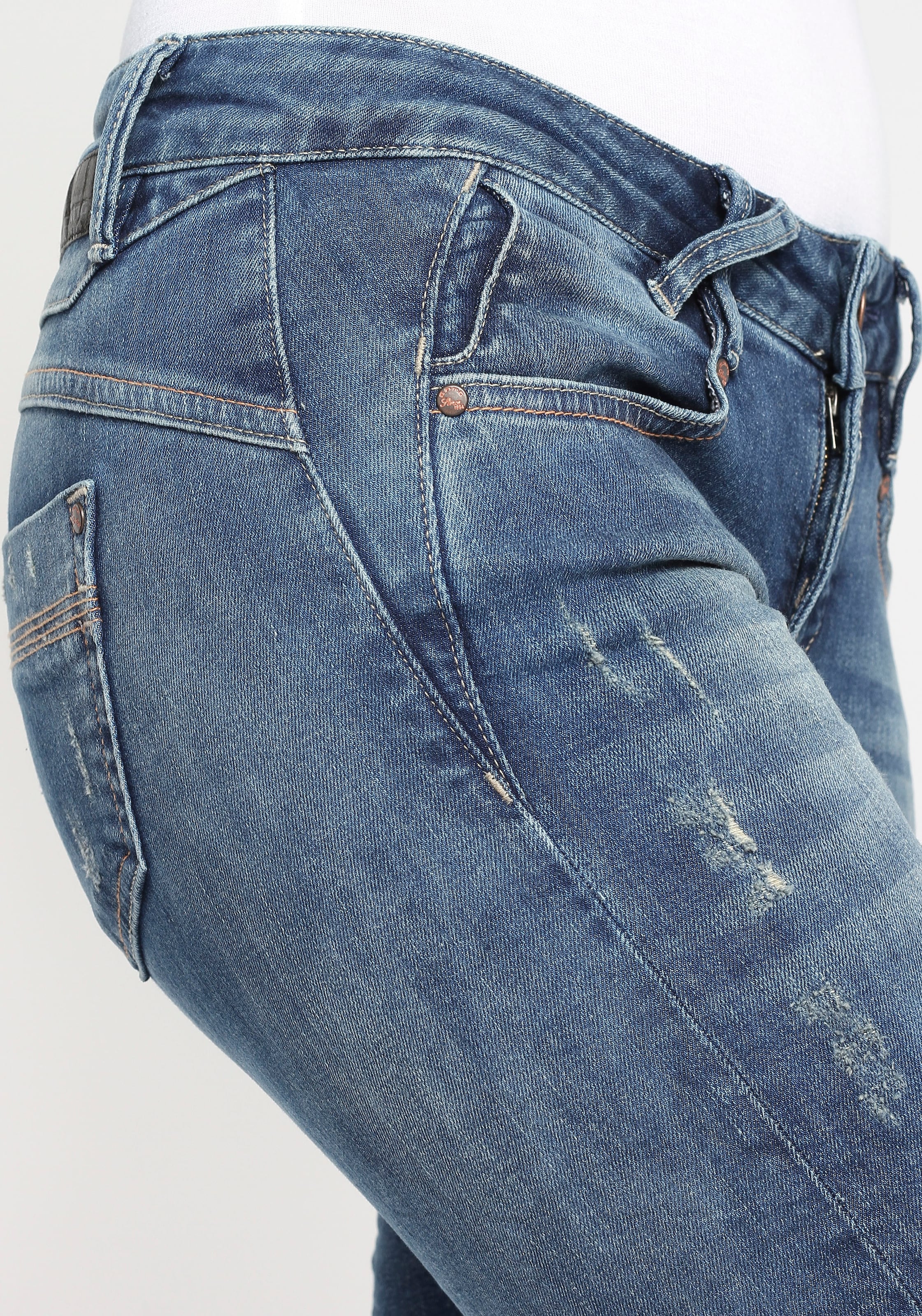GANG Skinny-fit-Jeans »94NELE«, mit gekreuzten Gürtelschlaufen vorne am Bund