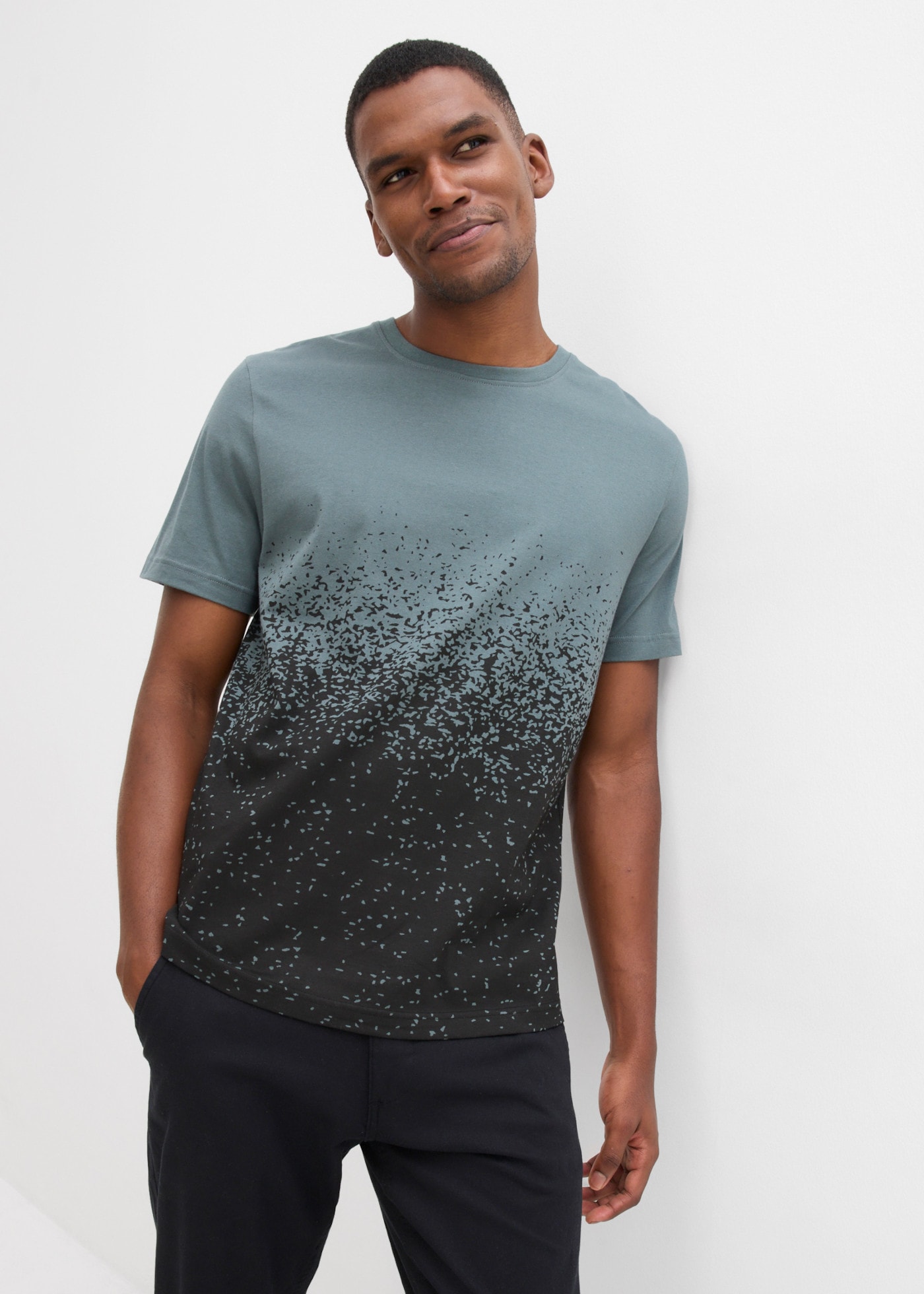 Image of bonprix T-Shirt aus reiner Baumwolle, mit Farbverlauf-Druck, regular fit