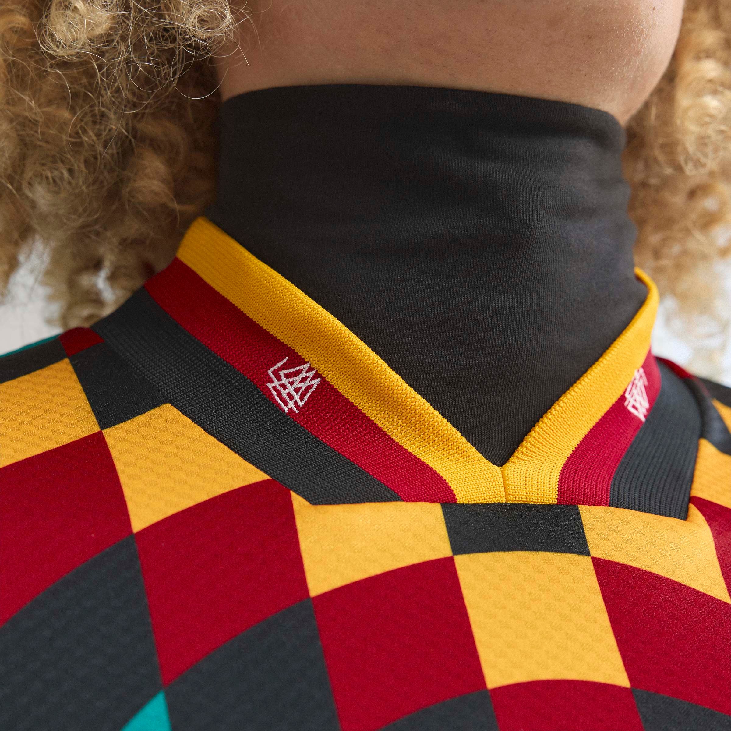 adidas Performance Maillot de foot »DFB A JSY 94« avec encolure en V, coupe ample, en maille jacquard