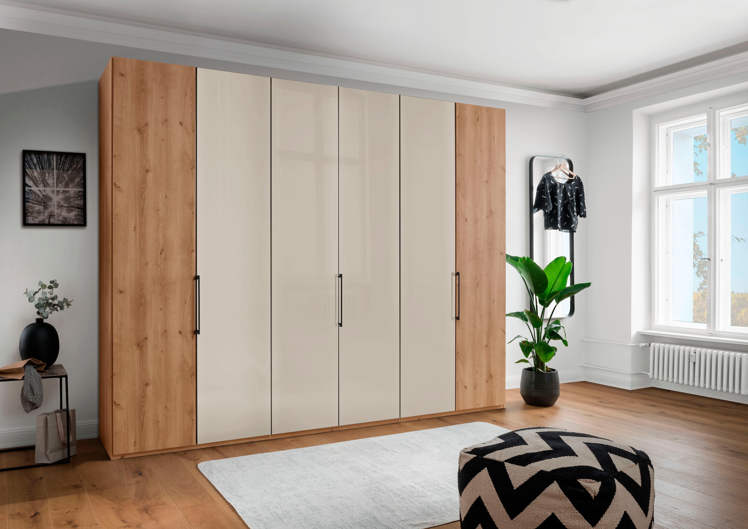 Image of WIEMANN Kleiderschrank "Monaco" mit Teil-Glasfront sowie hochwertige Beschläge inkl. Türdämpfung