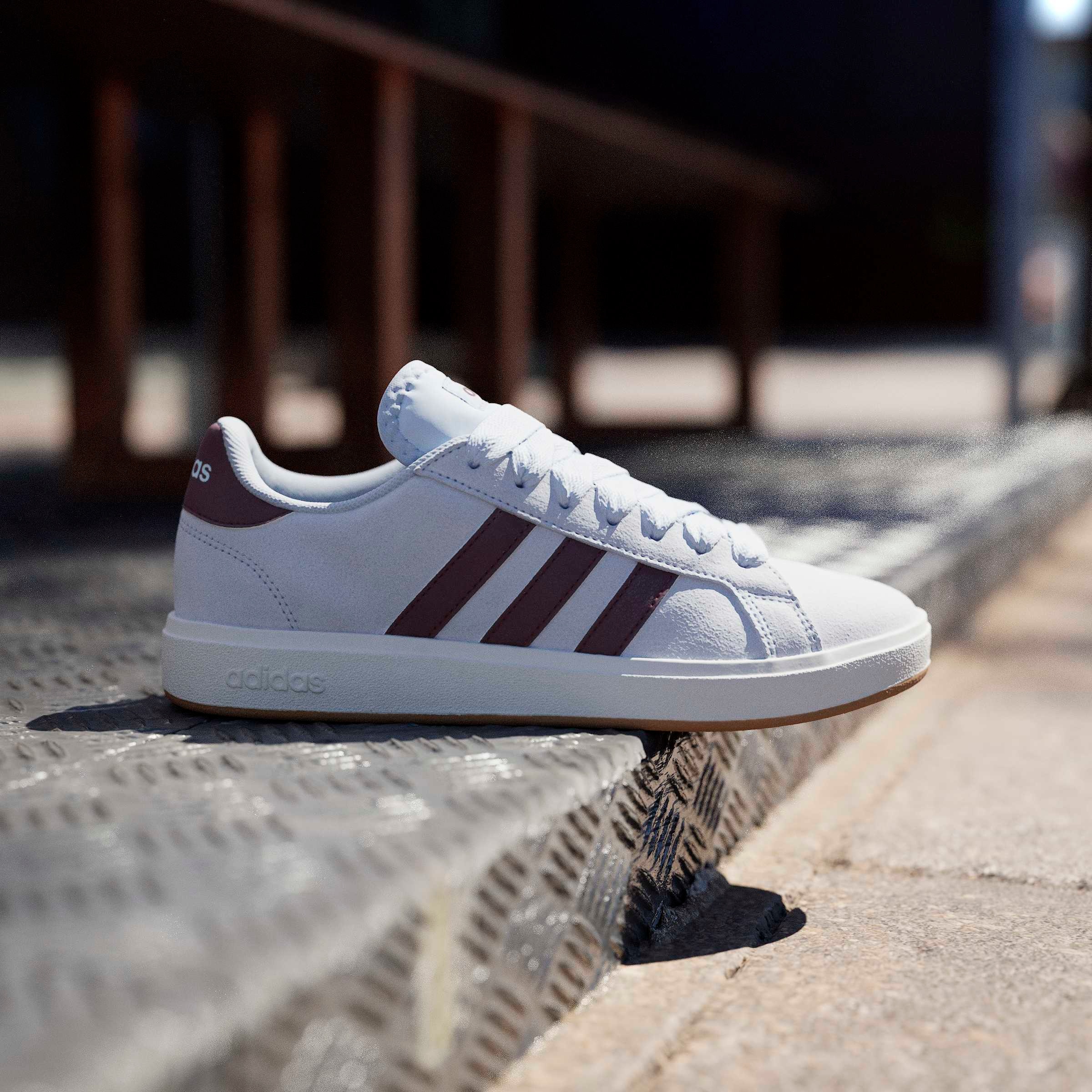 adidas Sportswear Sneakers »GRAND COURT BASE 00S«  Design inspiré de l'adidas Campus 00