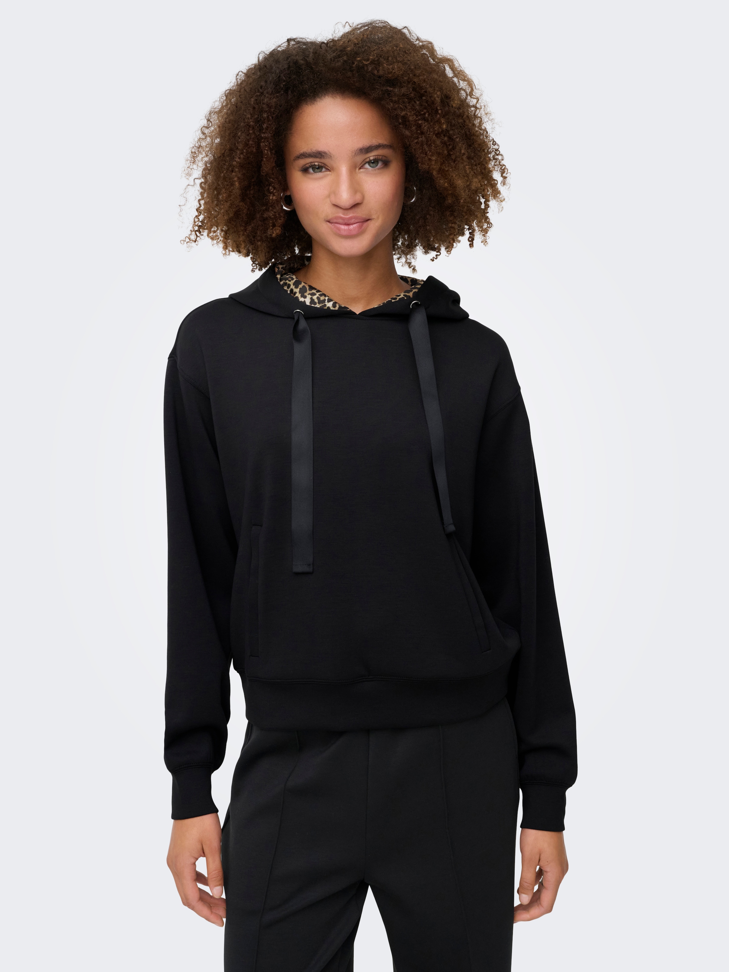 Image of ONLY Kapuzensweatshirt "ONLALINA LIFE LEO DETAIL HOOD BOX SWT"
