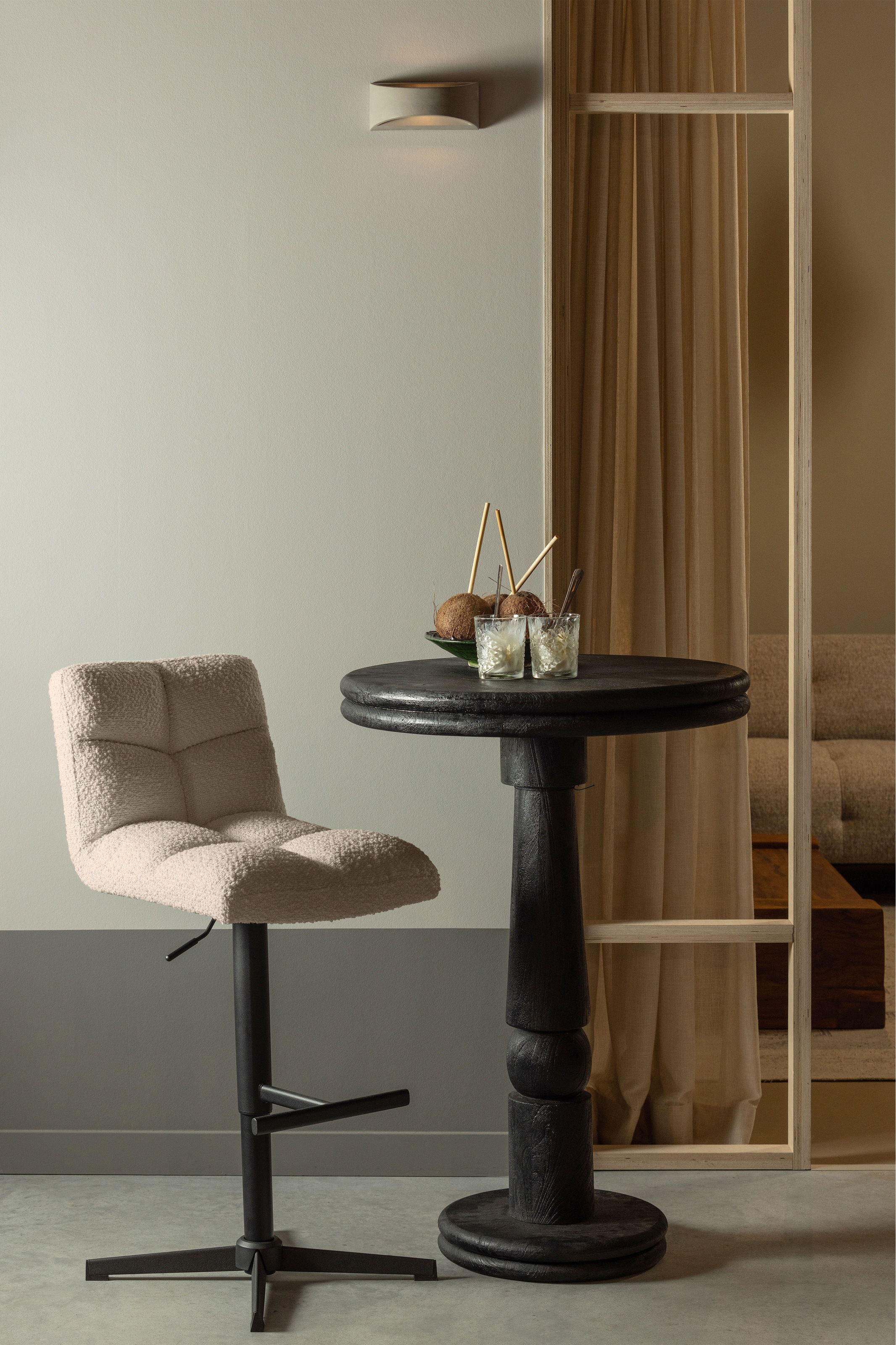 WOOOD Barhocker »Vinny mit Bouclé-Bezug höhenverstellbar, B 44 x T 58 x H 114 cm« Set, 2 Stk. tlg. Sitzhöhe von 60 bis 80 cm, Tragkraft 100 kg, Drehmechanismus