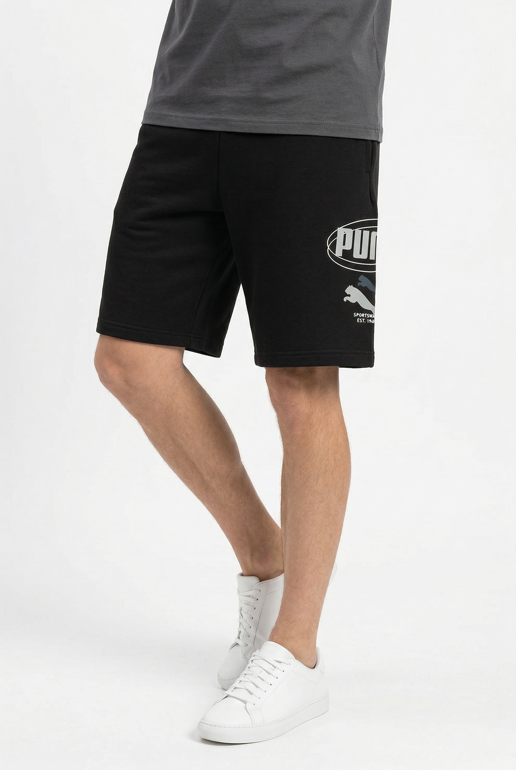 Image of PUMA Trainingsshorts "ESS LOGO LAB STORY 1 SHORTS 10’’ TR" Regular Fit, sportlicher Stil, mit Eingrifftaschen