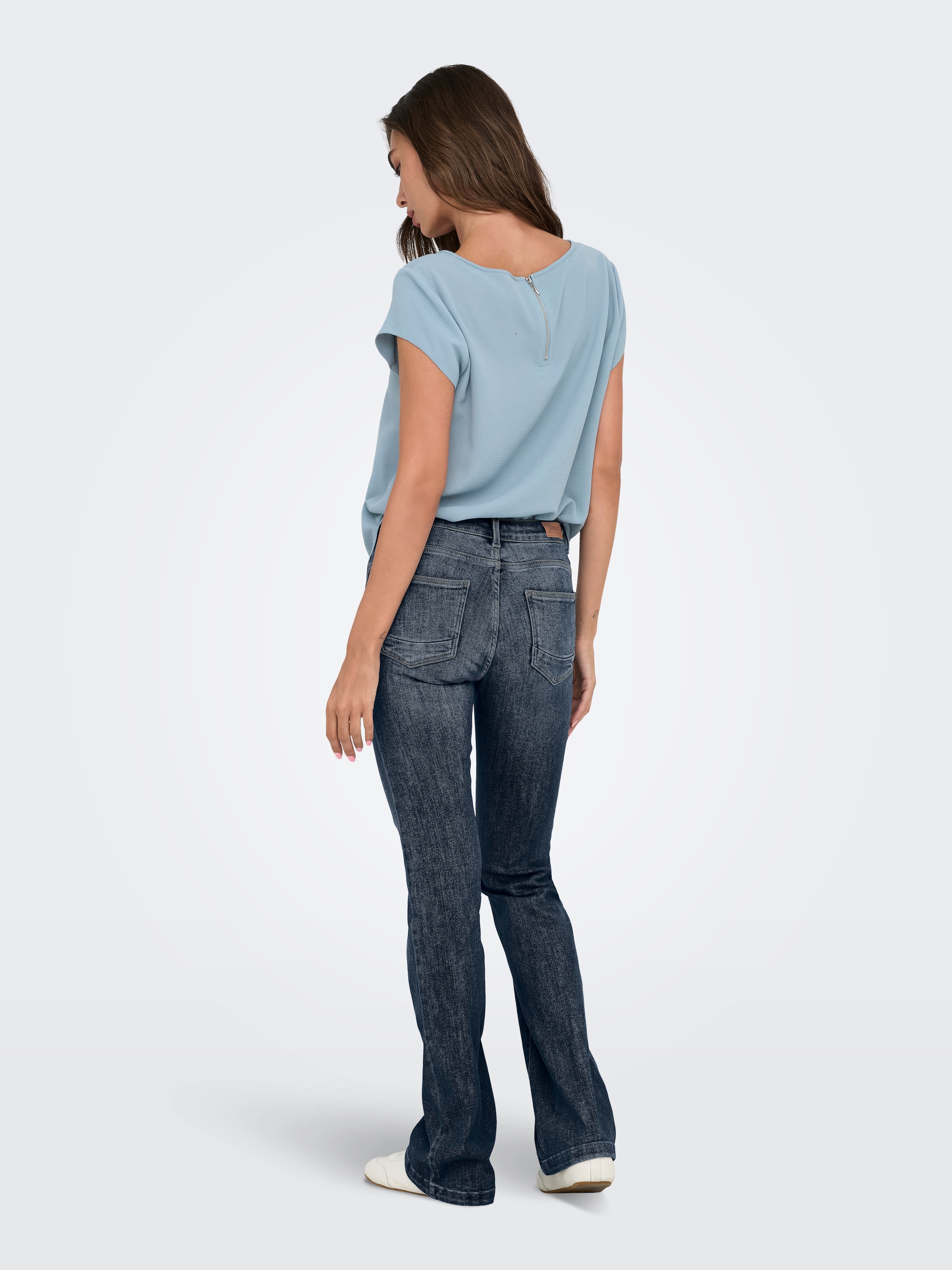 ONLY Jeans bootcut »ONLPOWER MID WAIST PUSH UP FLARED DNM« elastischer Denim
