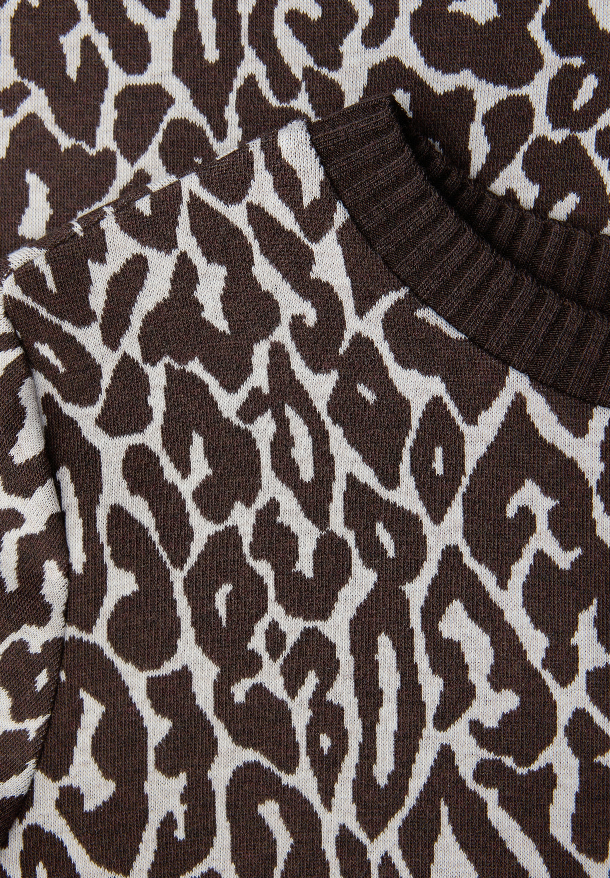 STREET ONE Langarmshirt im Leo-Jaquard-Look