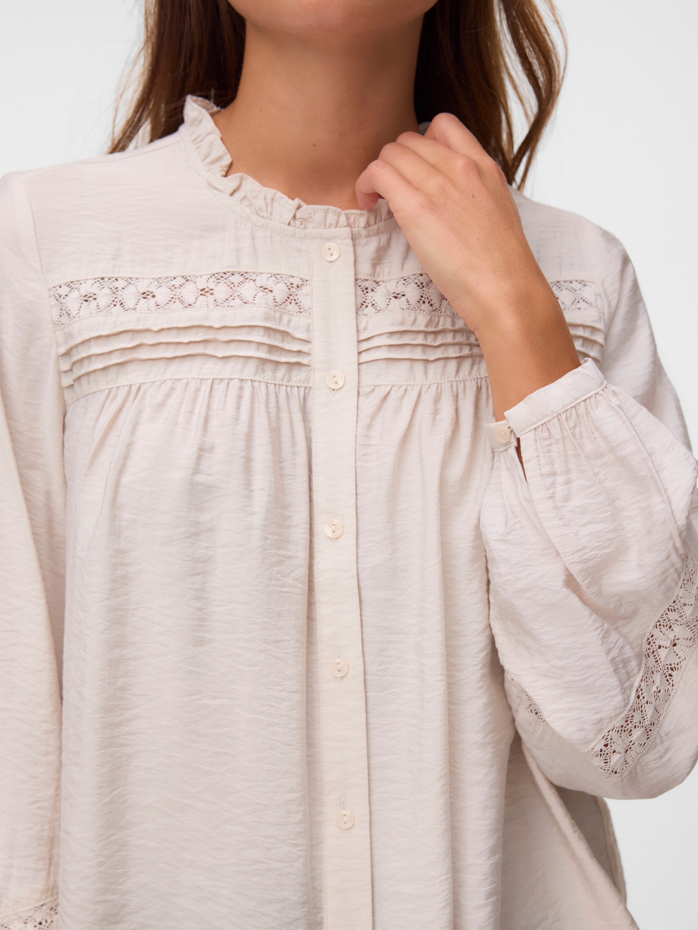 Vero Moda Langarmbluse »VMCASEY LS LACE SHIRT WVN NOOS« Viskosemischung, regular fit